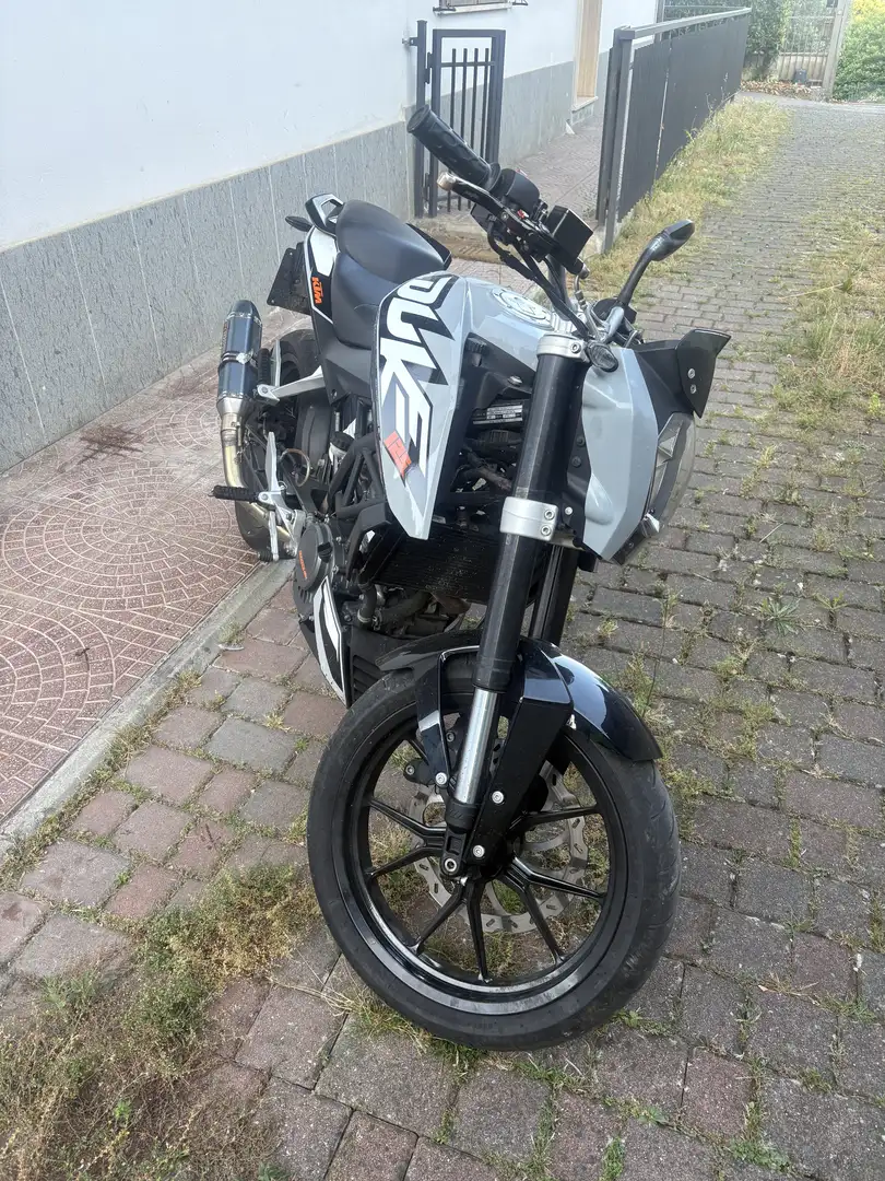 KTM 125 Duke - 2