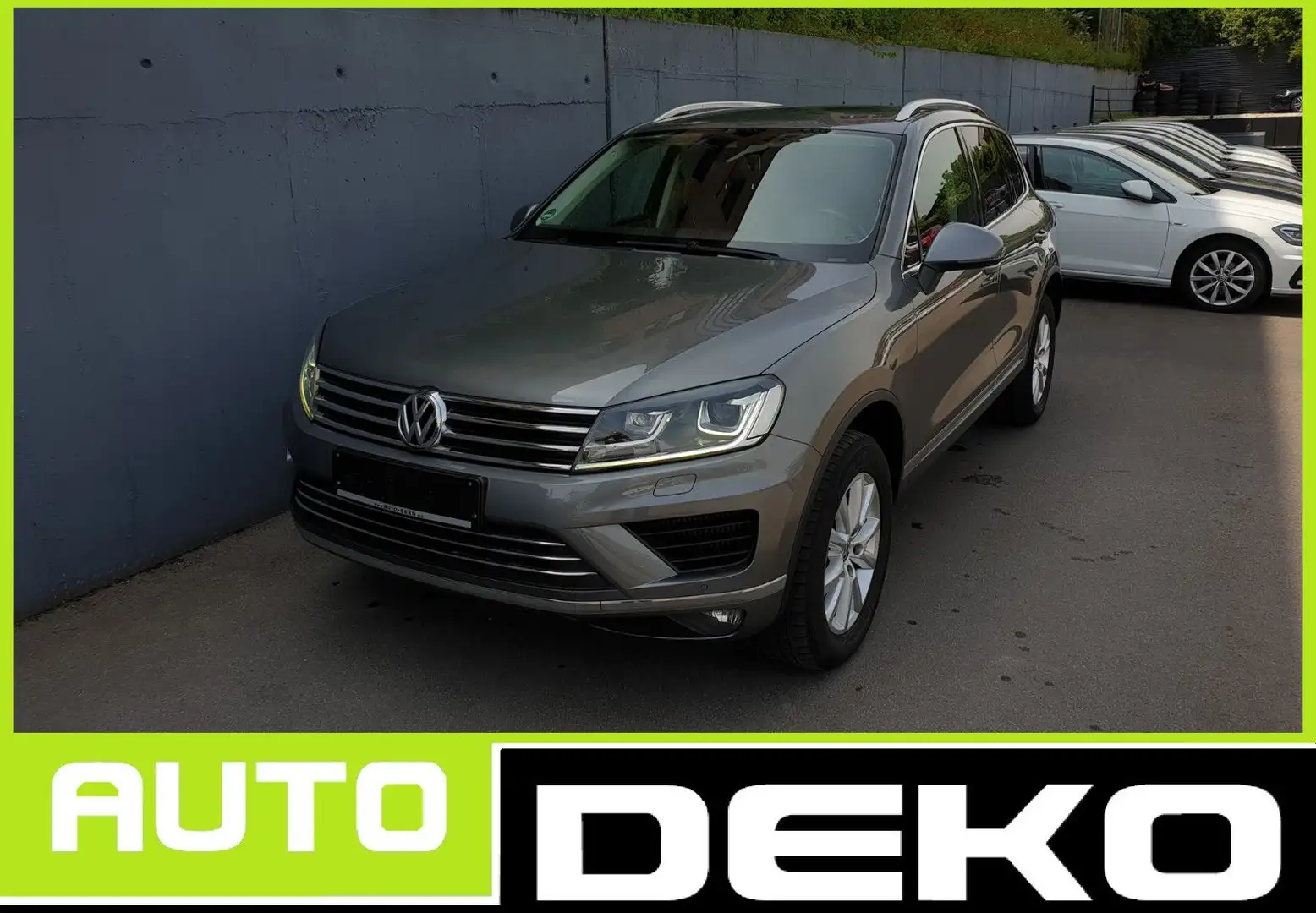 Volkswagen Touareg 3.0 V6 TDI Navi/Leder/Tempomat/AHK Grau - 1