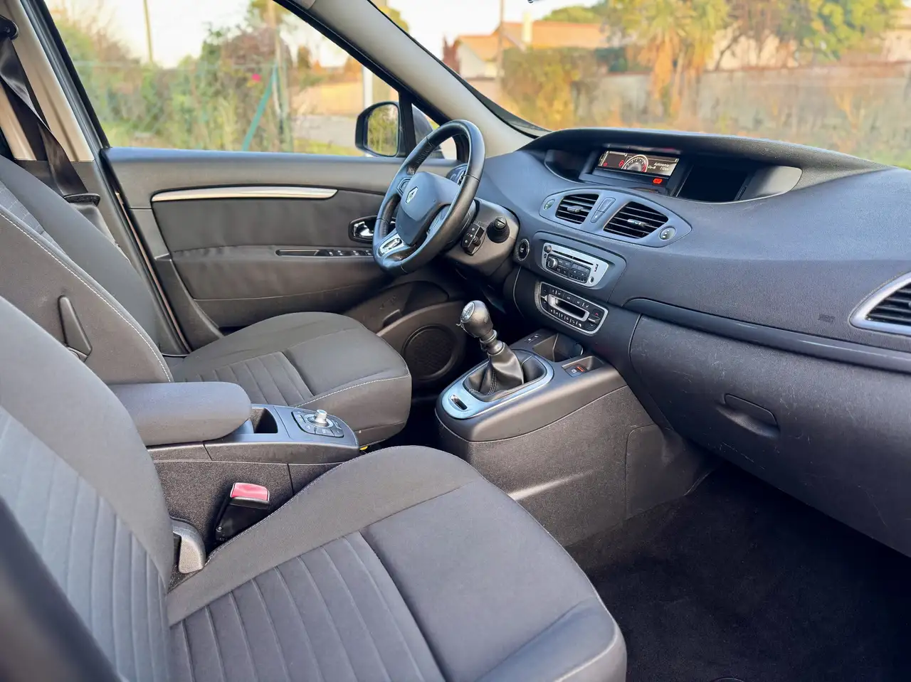 Renault Scenic TCe 130 Energy Intens