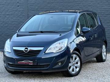 ! RÉSERVÉE ! RÉSERVÉE !