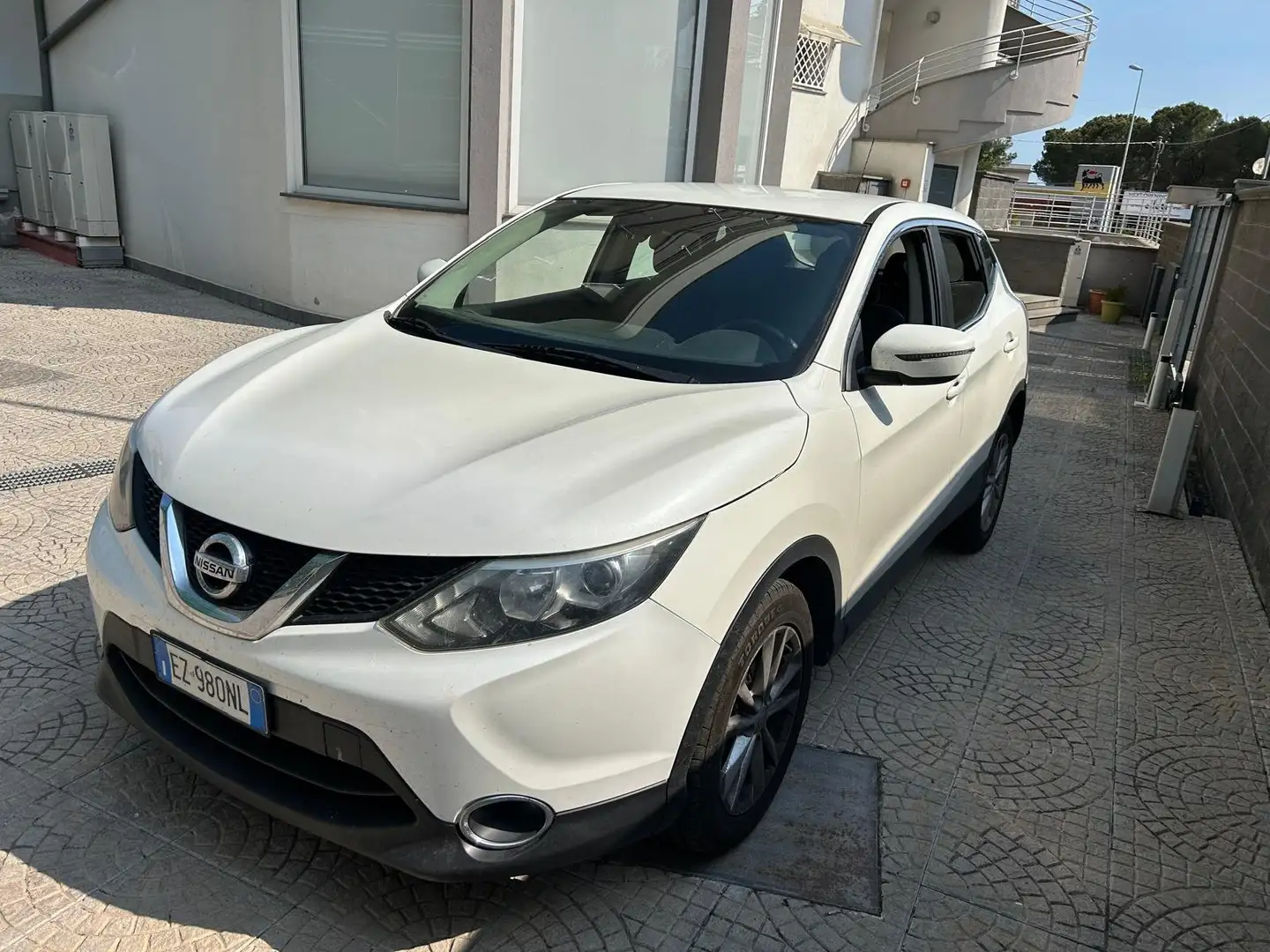 Nissan Qashqai 4WD 1.6 Diesel 130 CV Bianco - 1