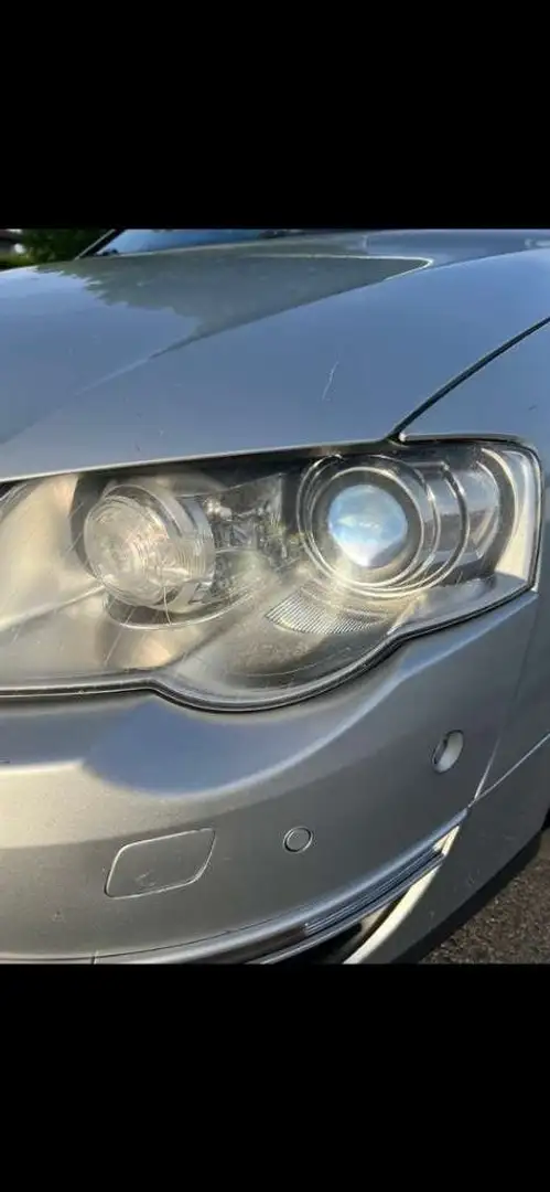 Volkswagen Passat Passat Business 2,0 TDI DPF 4Motion Silber - 2