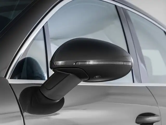 Porsche Macan view 13
