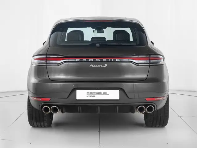 Porsche Macan view 7