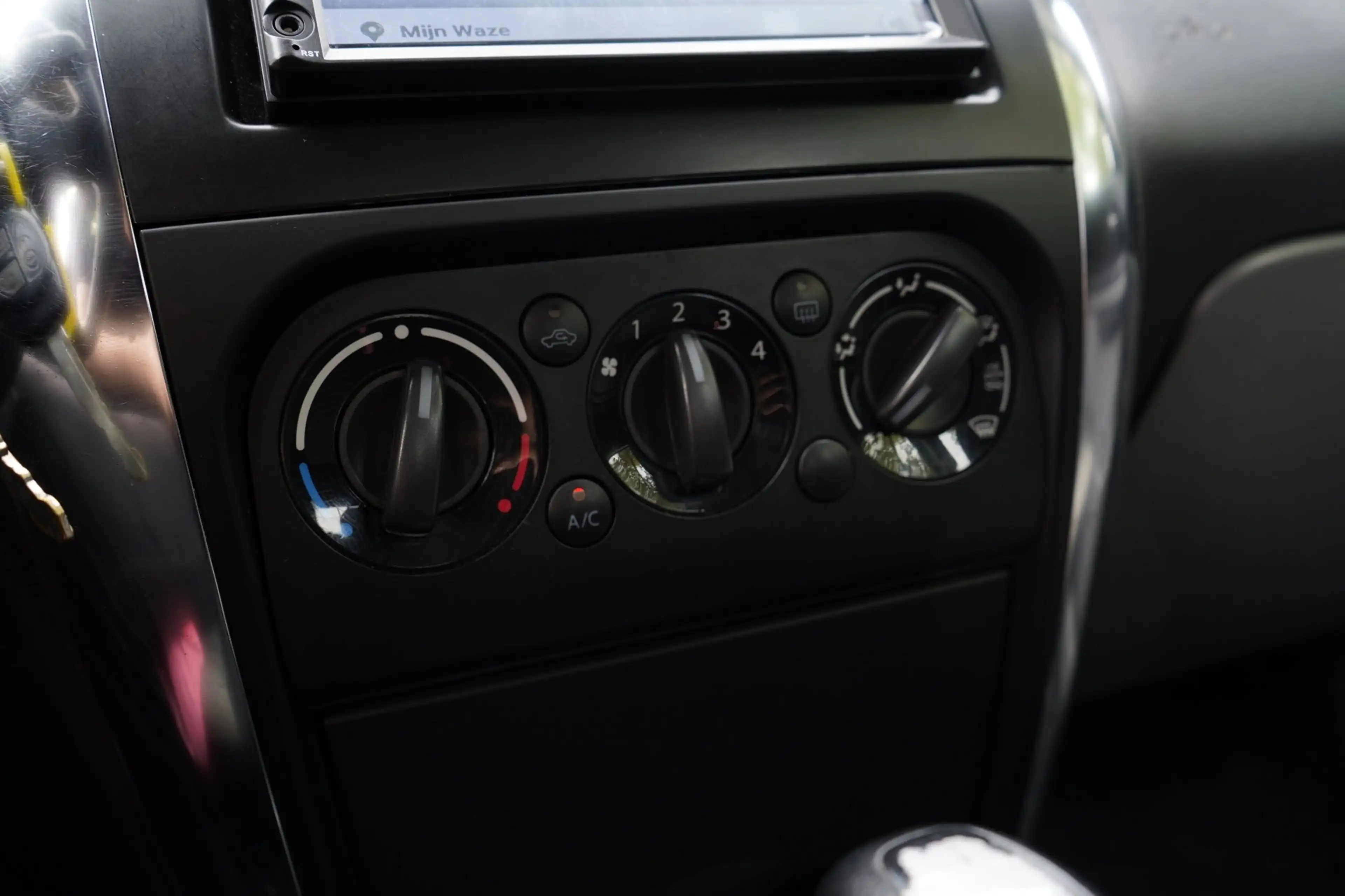 Suzuki SX4 1.6 Comfort, Automaat, Trekhaak, Airco, Navigatie — photo 13