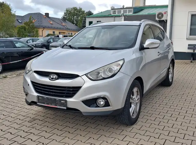 Hyundai iX35 2.0 Premium AWD Aut.,1.Hand,Navi,Leder,AHK