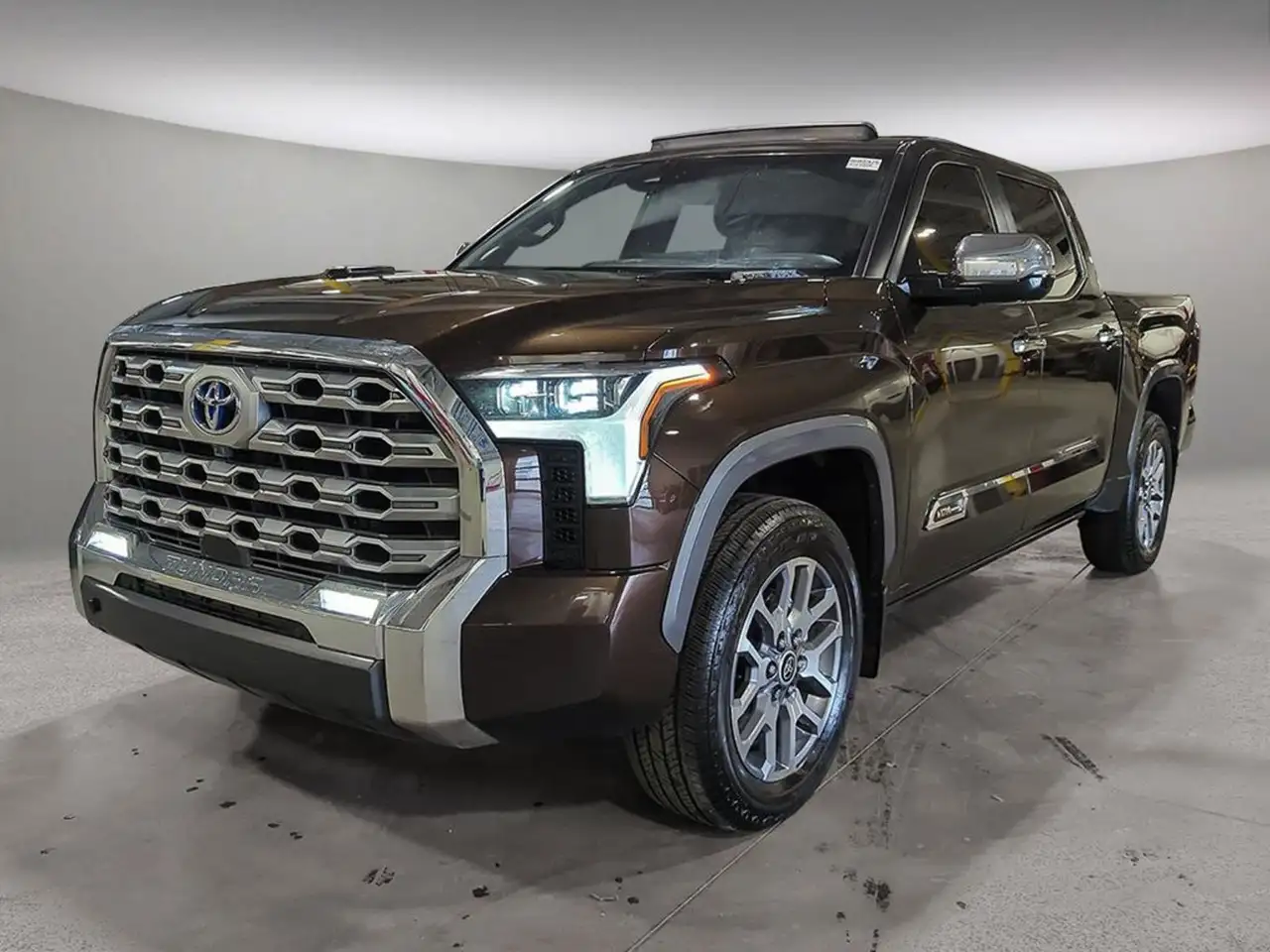 Toyota Tundra снимка Toyota Tundra