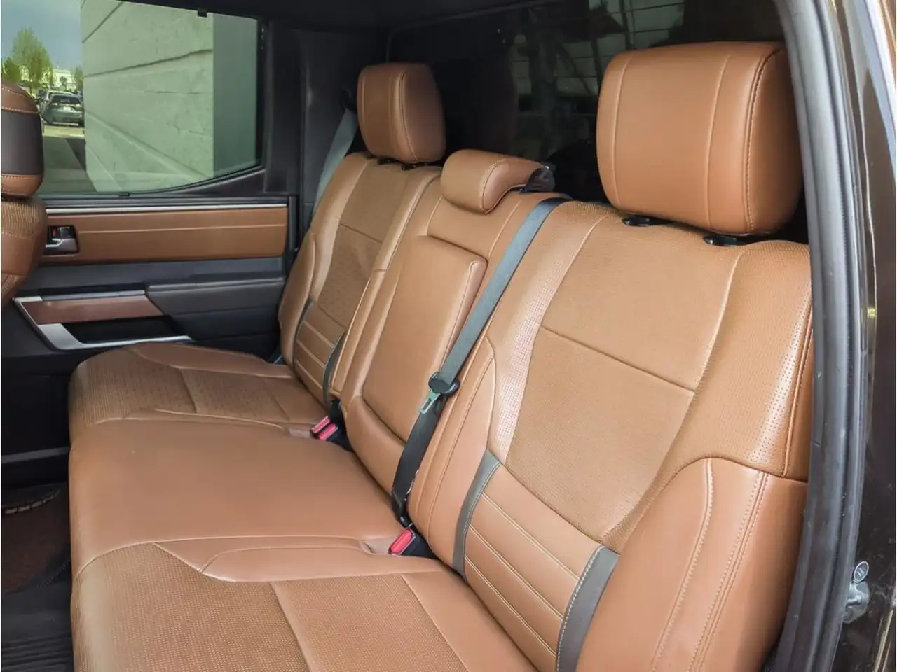 Toyota Tundra снимка Toyota Tundra