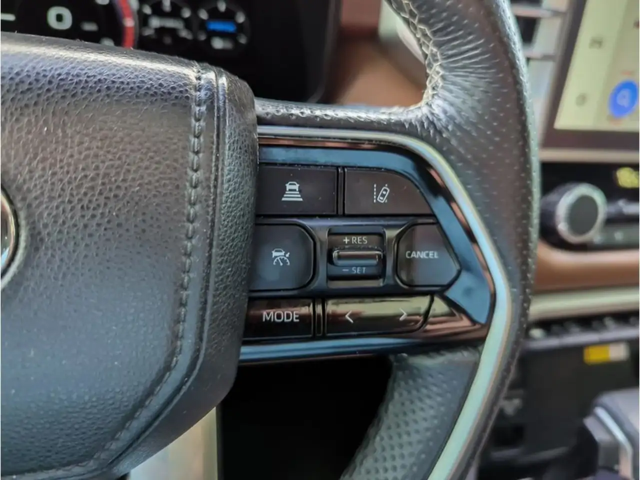 Toyota Tundra снимка Toyota Tundra