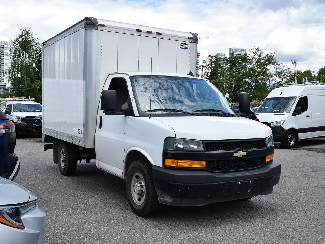 Chevrolet Express снимка Chevrolet Express