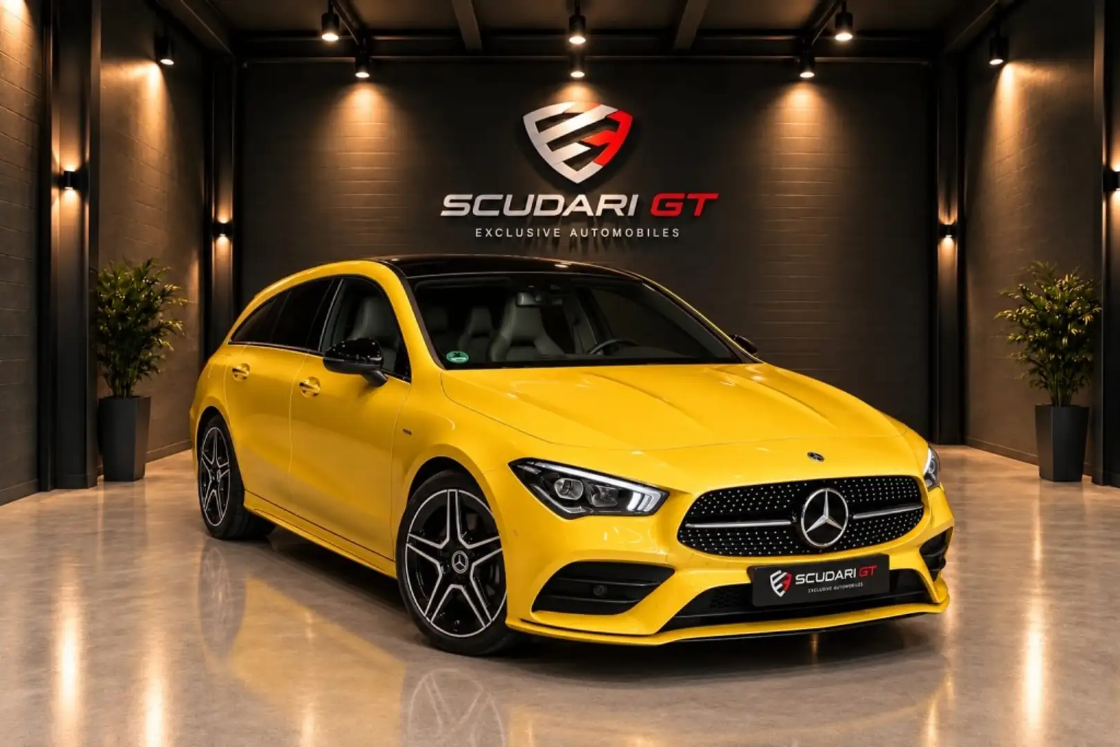 Mercedes-Benz CLA 200 Shooting Brake 200d 8G-DCT (4.75) Amarillo - 1