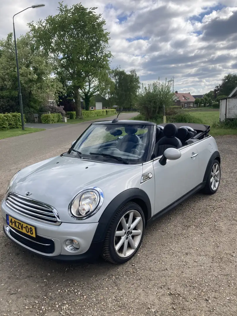 MINI Cooper 1.6 Cooper D Chili Cabrio Wit - 1