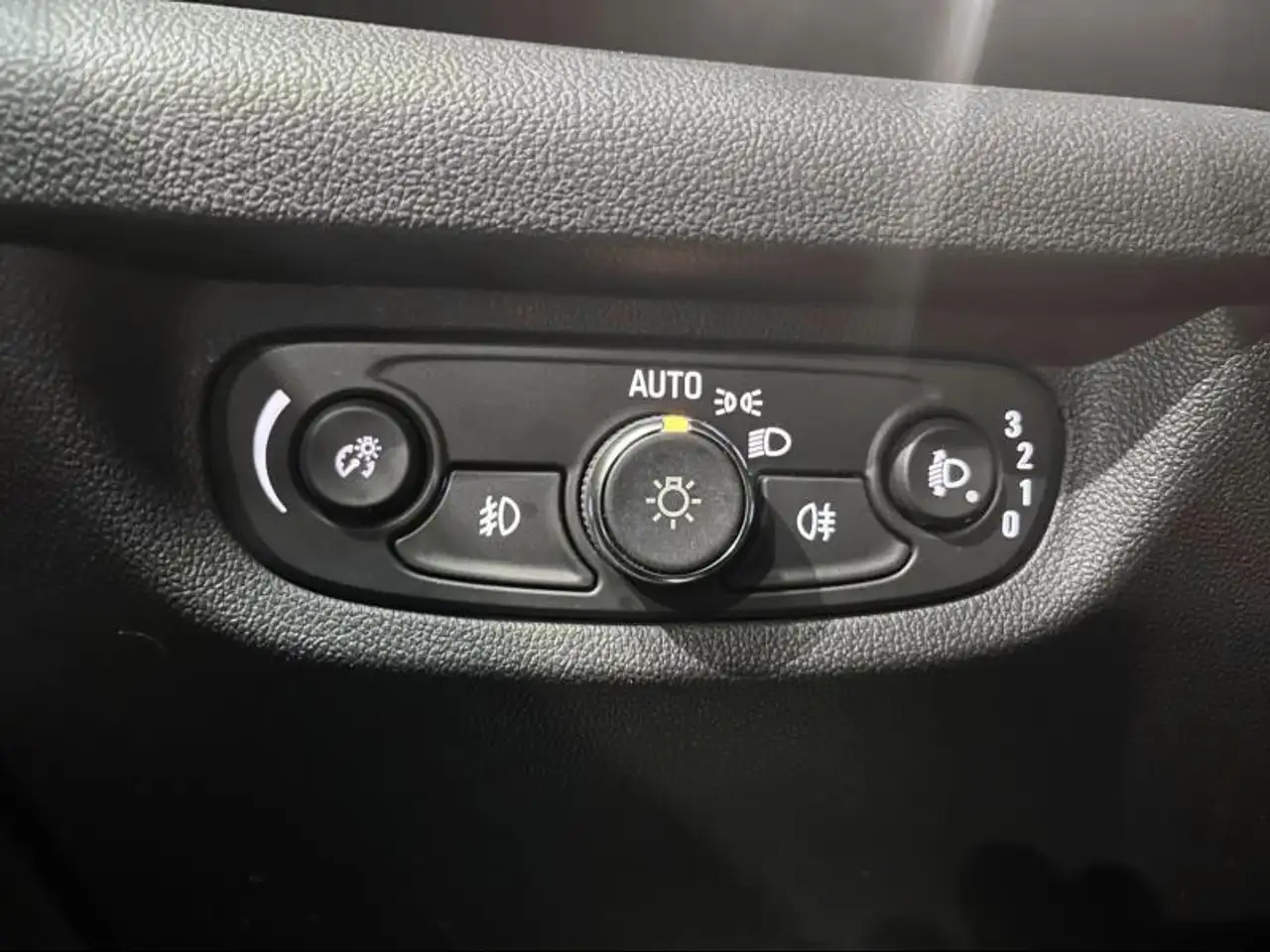 Opel Insignia Sports Tourer Edition, миниатюра 26