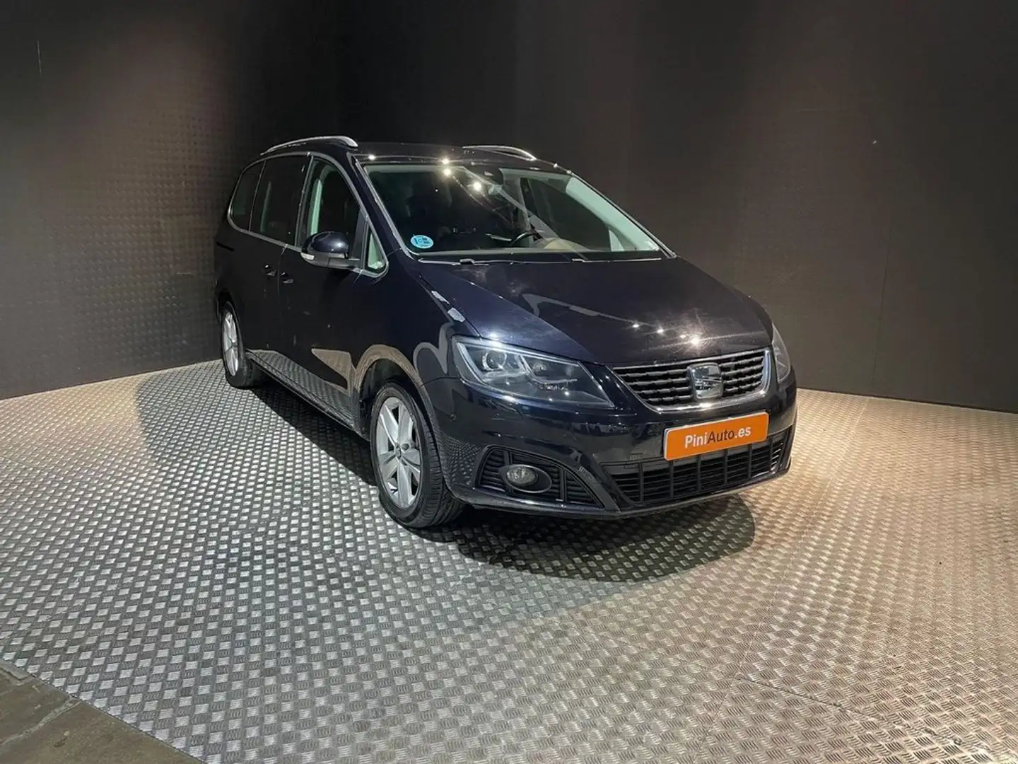 SEAT Alhambra 1.4 TSI 110kW DSG SS Xcellence Schwarz - 2