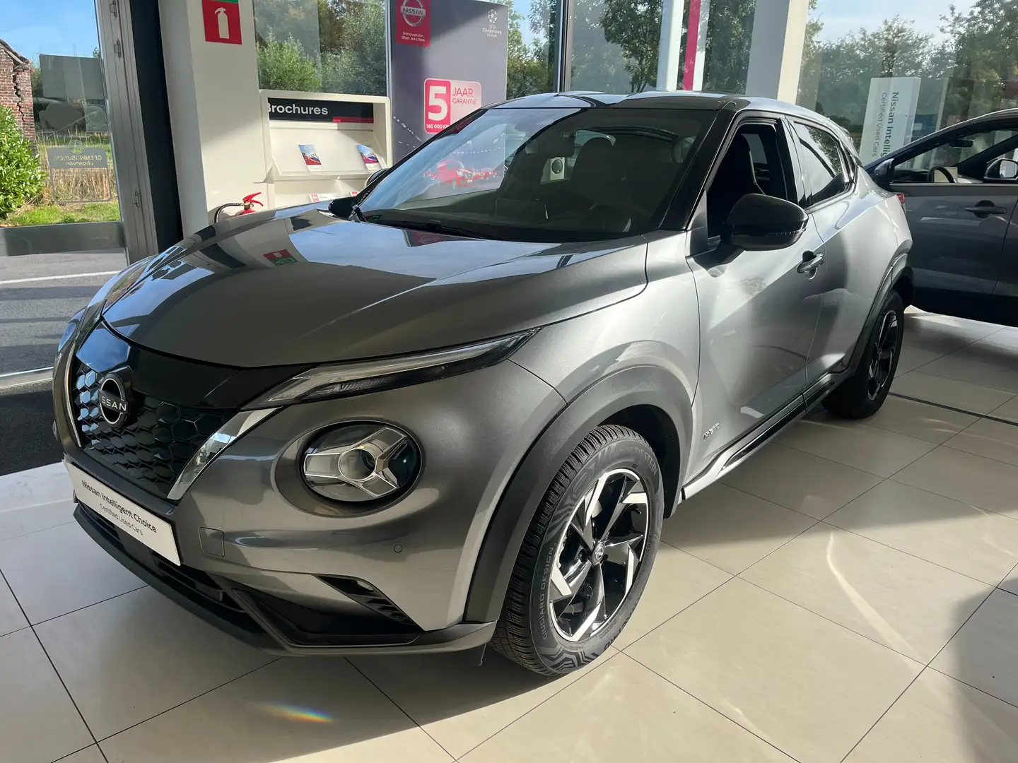Nissan Juke N CONNECTA HYBRID Gris - 1