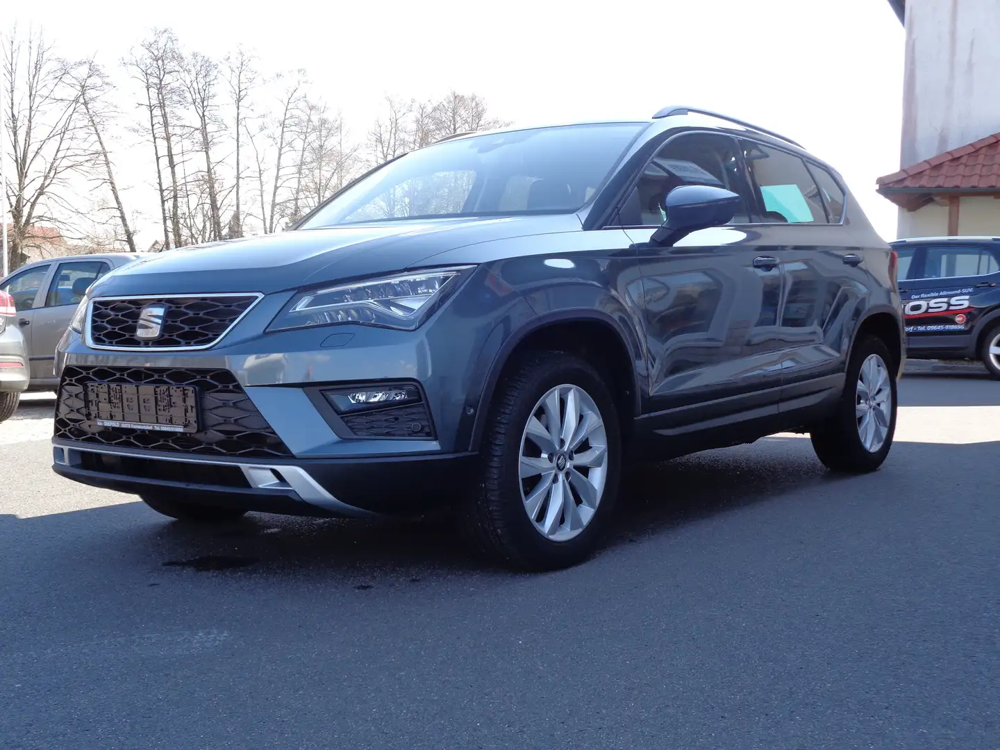 SEAT Ateca 1.5 TSI ACT DSG OPF Style Grau - 2