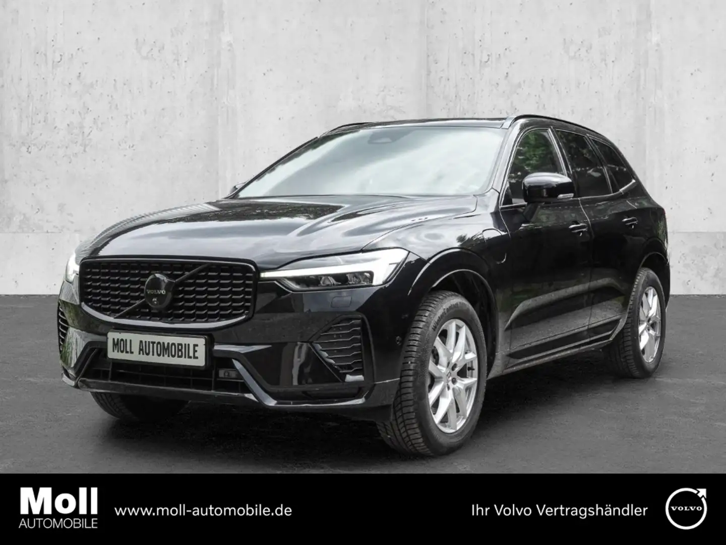 Volvo XC60 Plus Black Edition Recharge Plug-In Hybrid AWD T8 Schwarz - 1