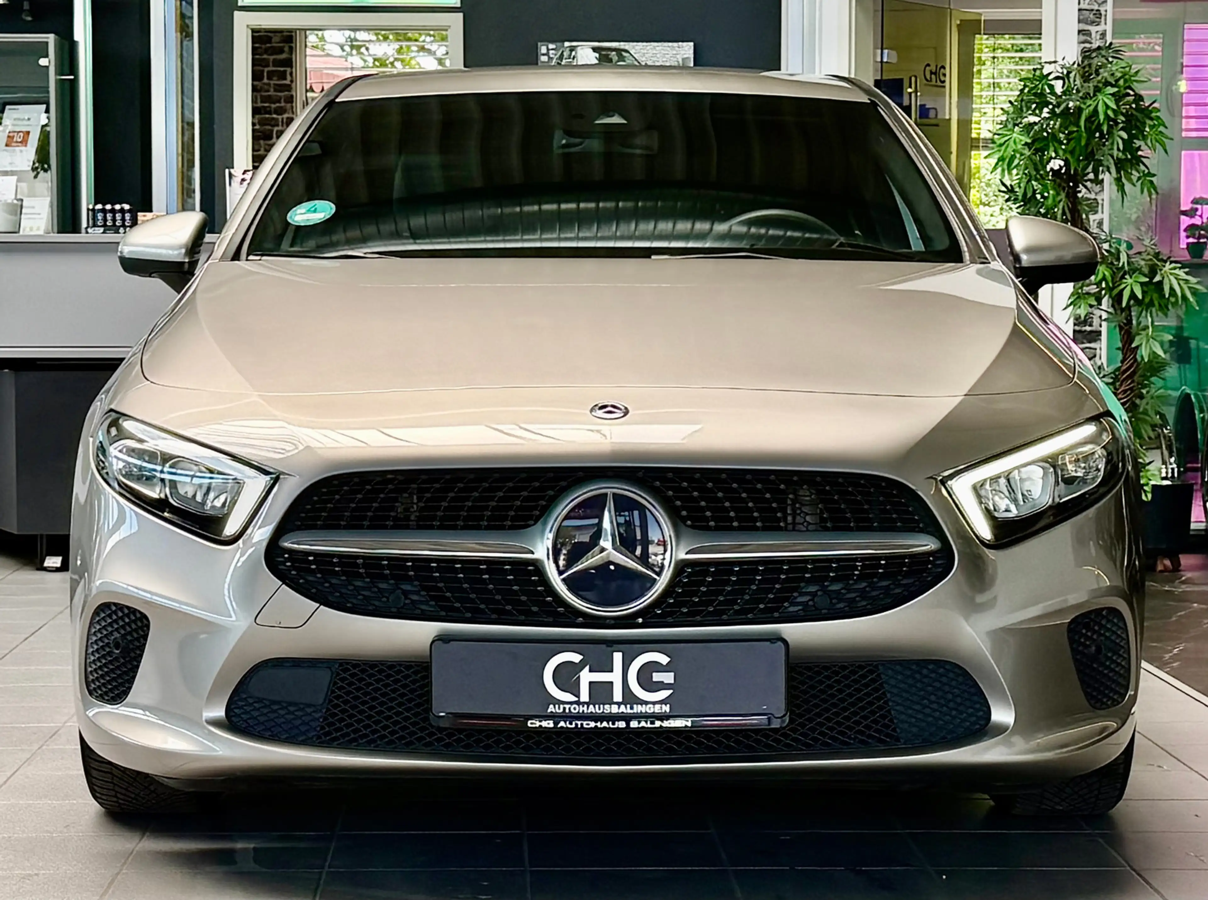 Mercedes-Benz A 180 d AHK|STHZ+SHZ|NAVI|KAMERA|NAVI|ACC+SPUR* — photo 2