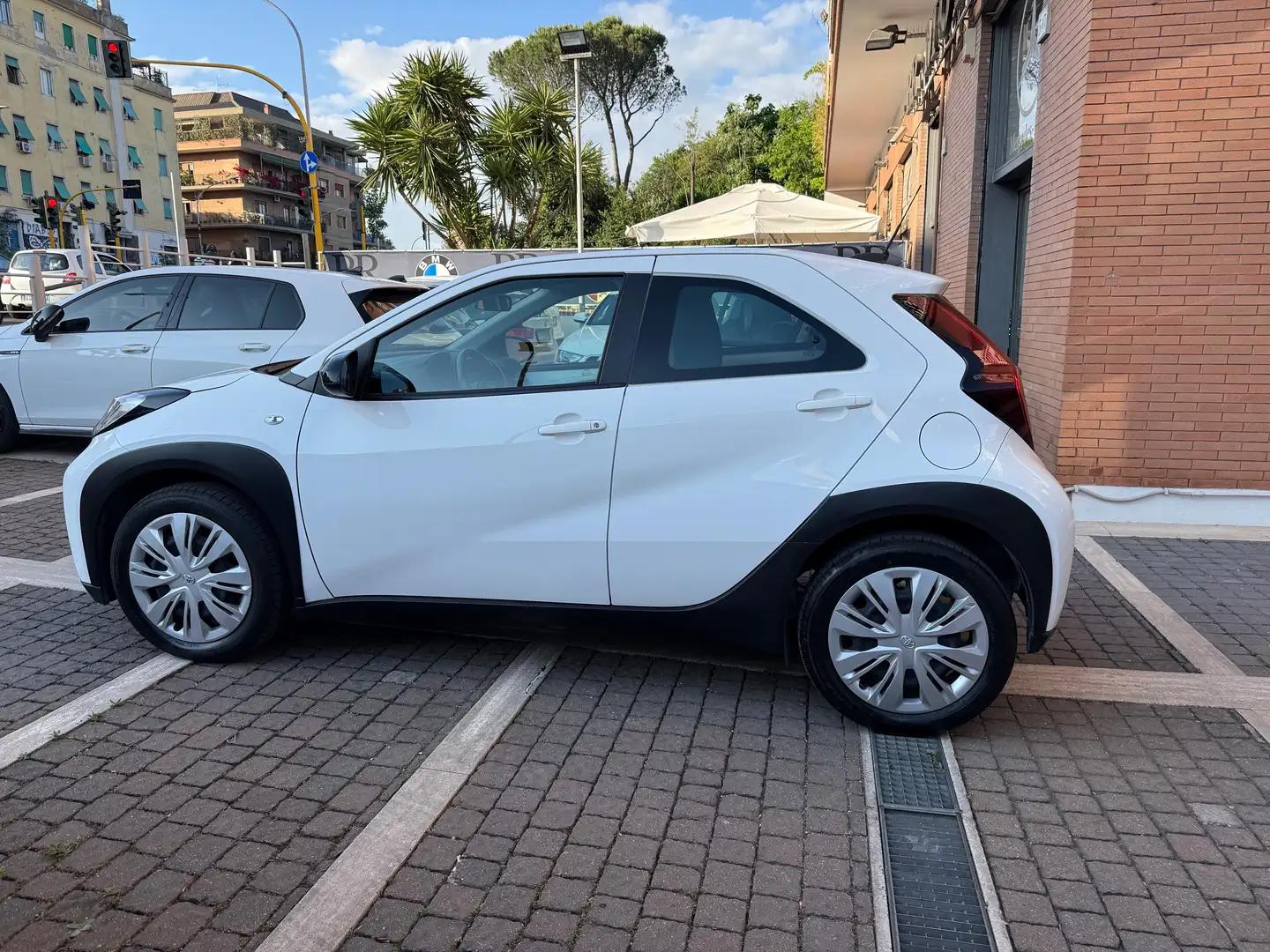 Toyota Aygo X 1.0 VVT-i Active - VENDUTA IL 18.6.2025 !! Bianco - 2
