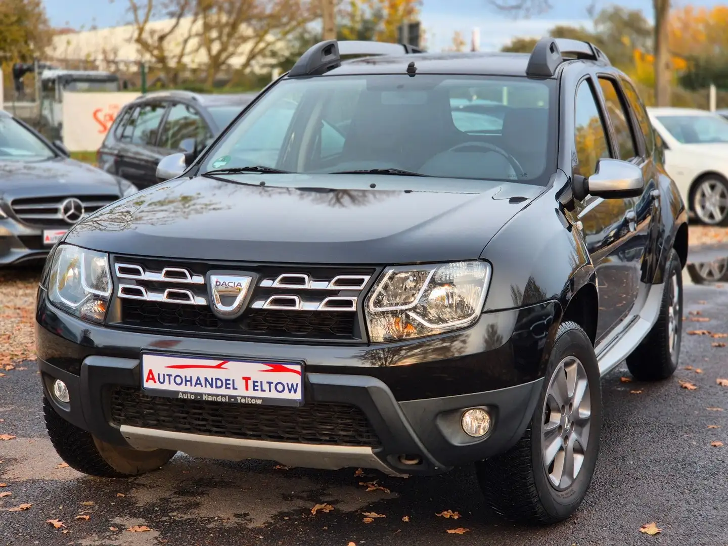 Dacia Duster I Prestige 4x2 *Navi *SHZ *Klima *PDC * Noir - 1