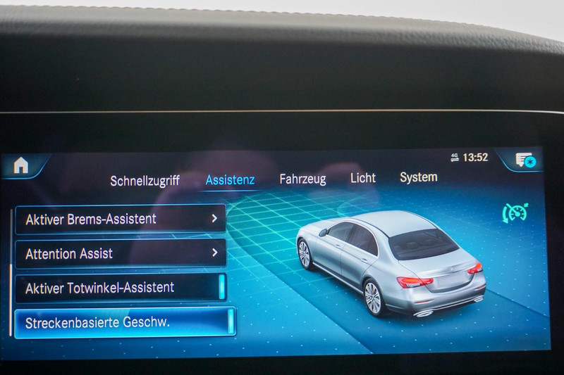 Mercedes-Benz E 400 d 4M AMG Line Pano Leder 360*Kamera Night — photo 11