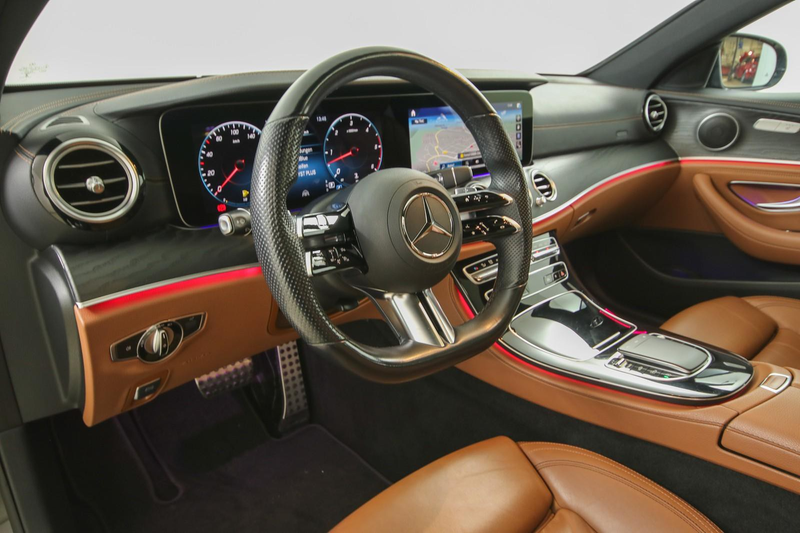 Mercedes-Benz E 400 d 4M AMG Line Pano Leder 360*Kamera Night — photo 7
