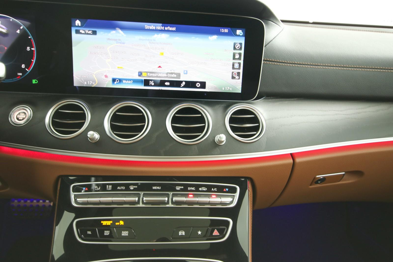 Mercedes-Benz E 400 d 4M AMG Line Pano Leder 360*Kamera Night — photo 10