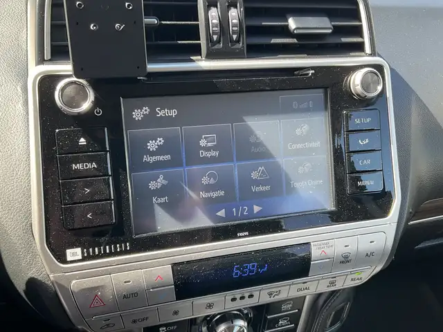 Toyota Land Cruiser view 6