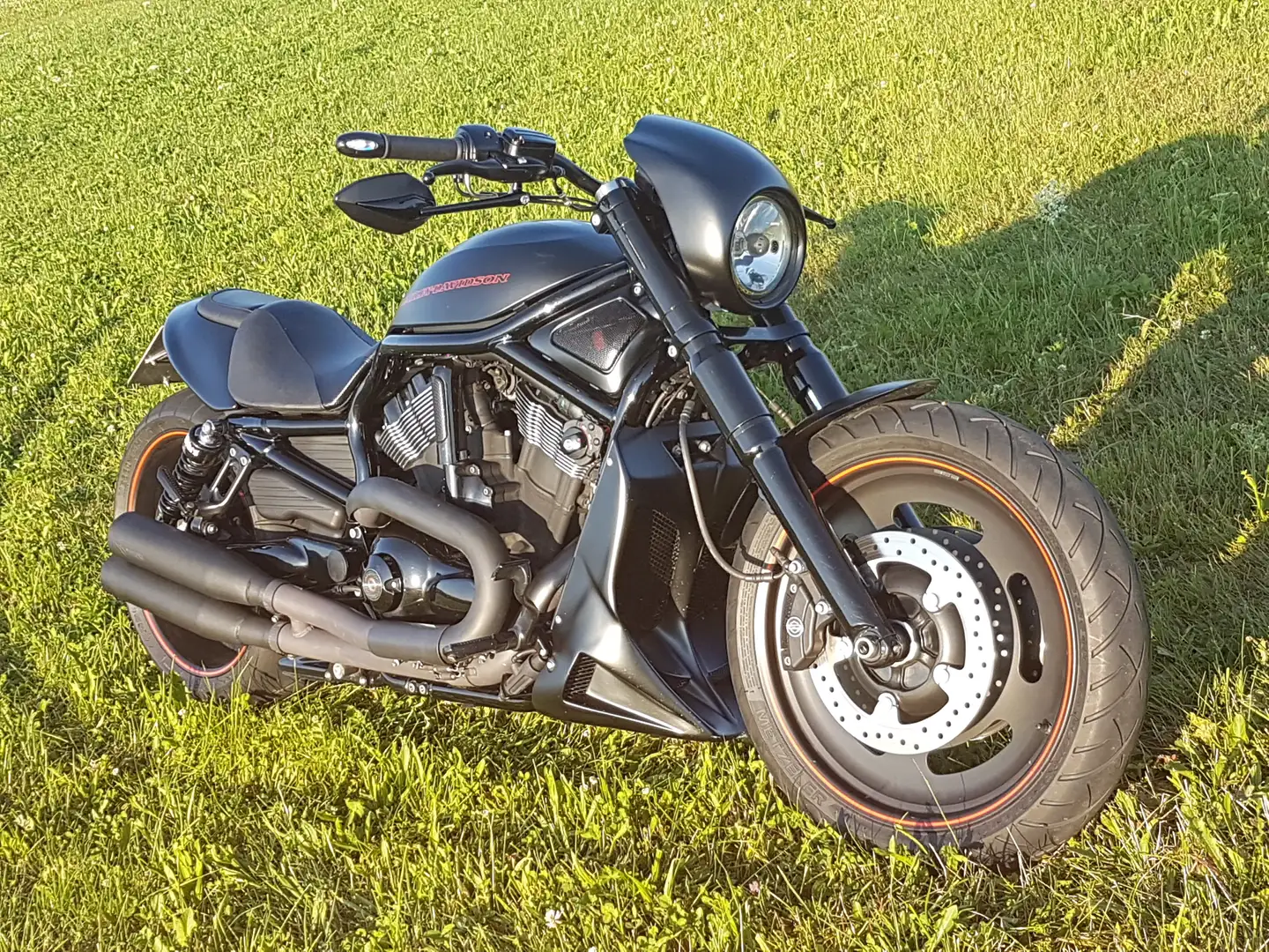 Harley-Davidson Night Rod VRSCDX Night Rod Special Negro - 2