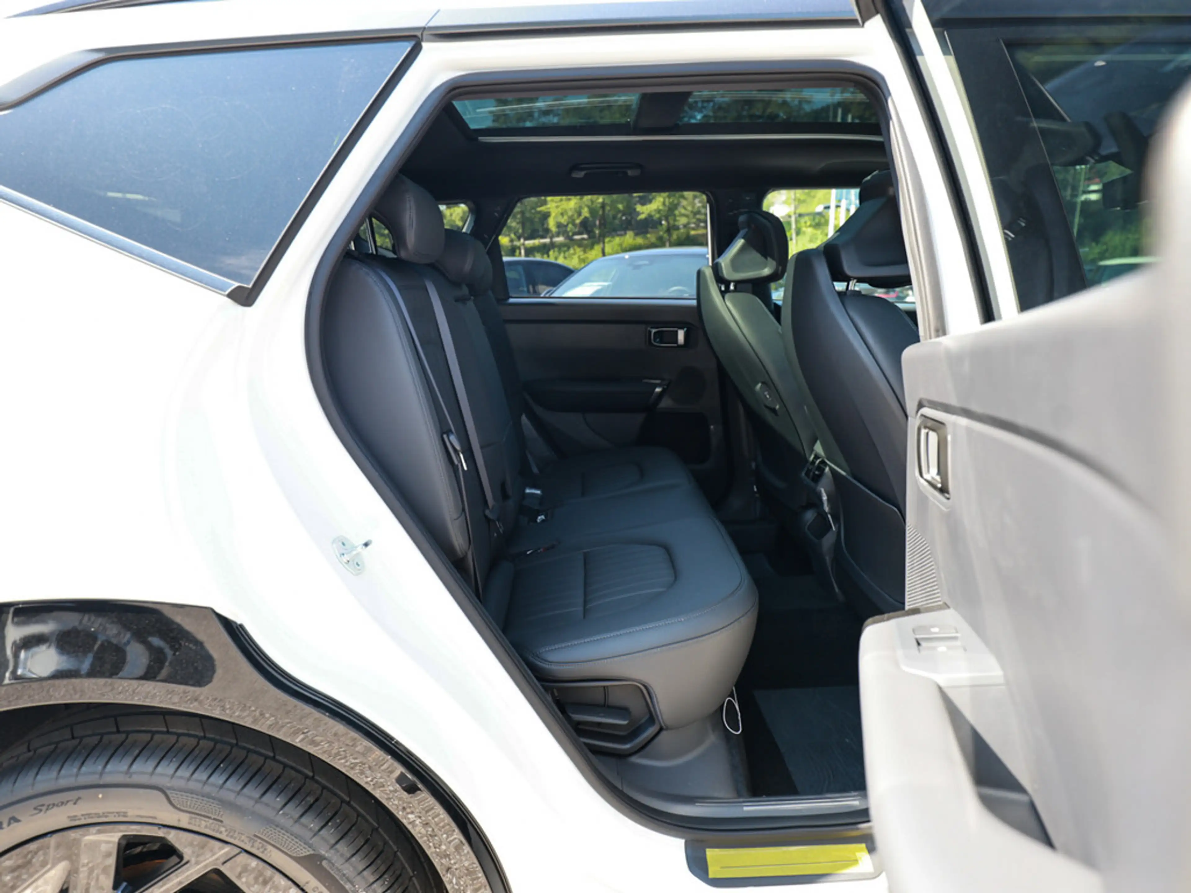 Kia Seltos 1.6 T-GDi X-Line SITZBELÜFTUNG 360° — photo 9