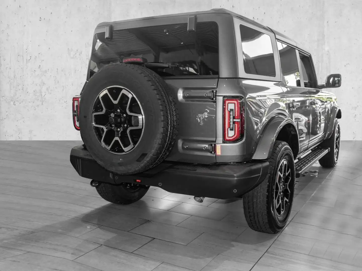 Ford Bronco Outer Banks 4x4 2.7l V6 EcoBoost Automatik Grau - 2