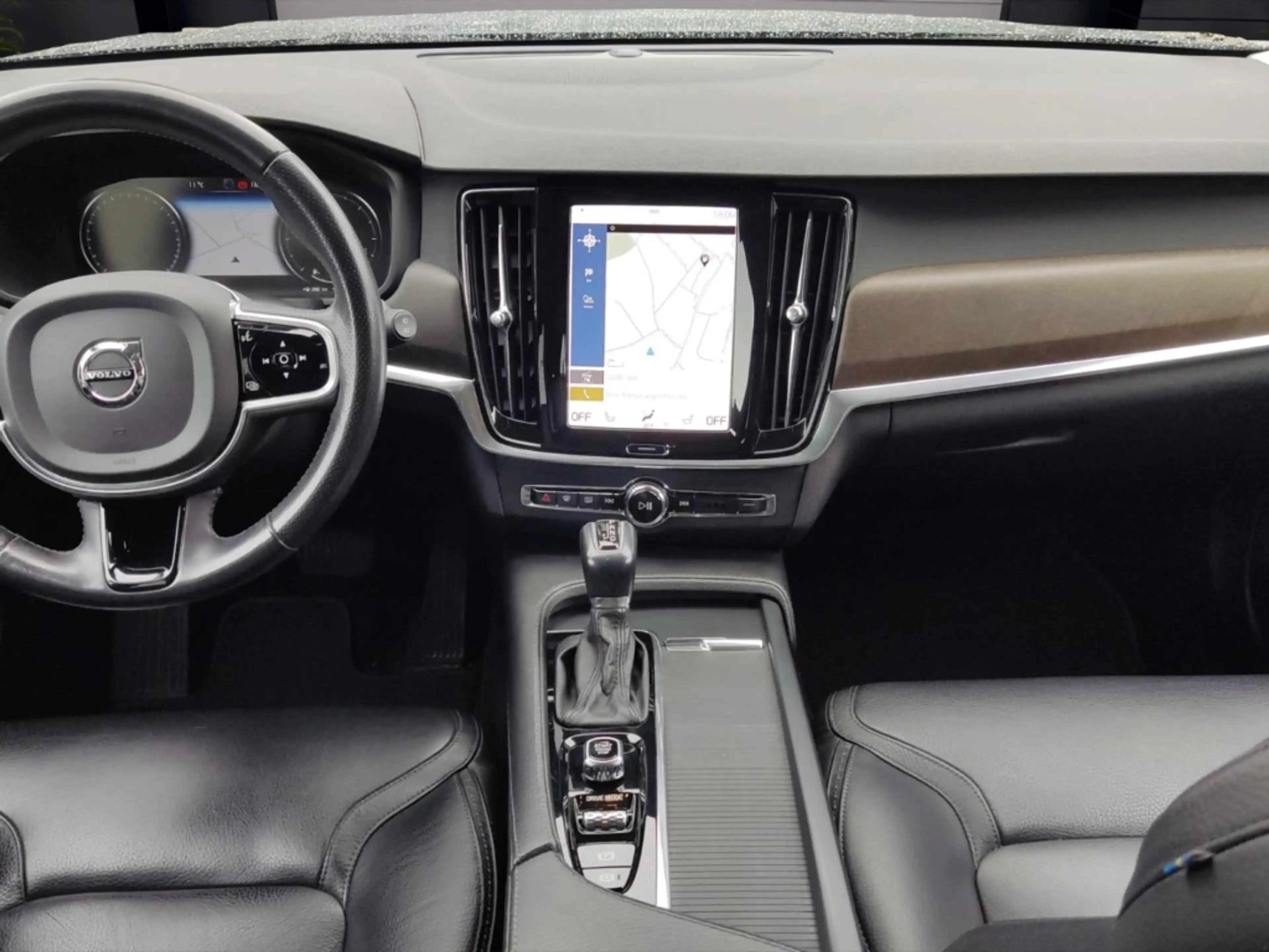 Volvo V90 Cross Country Cross Country AWD AHK schwenkbar Service-Neu AHK-a — photo 14