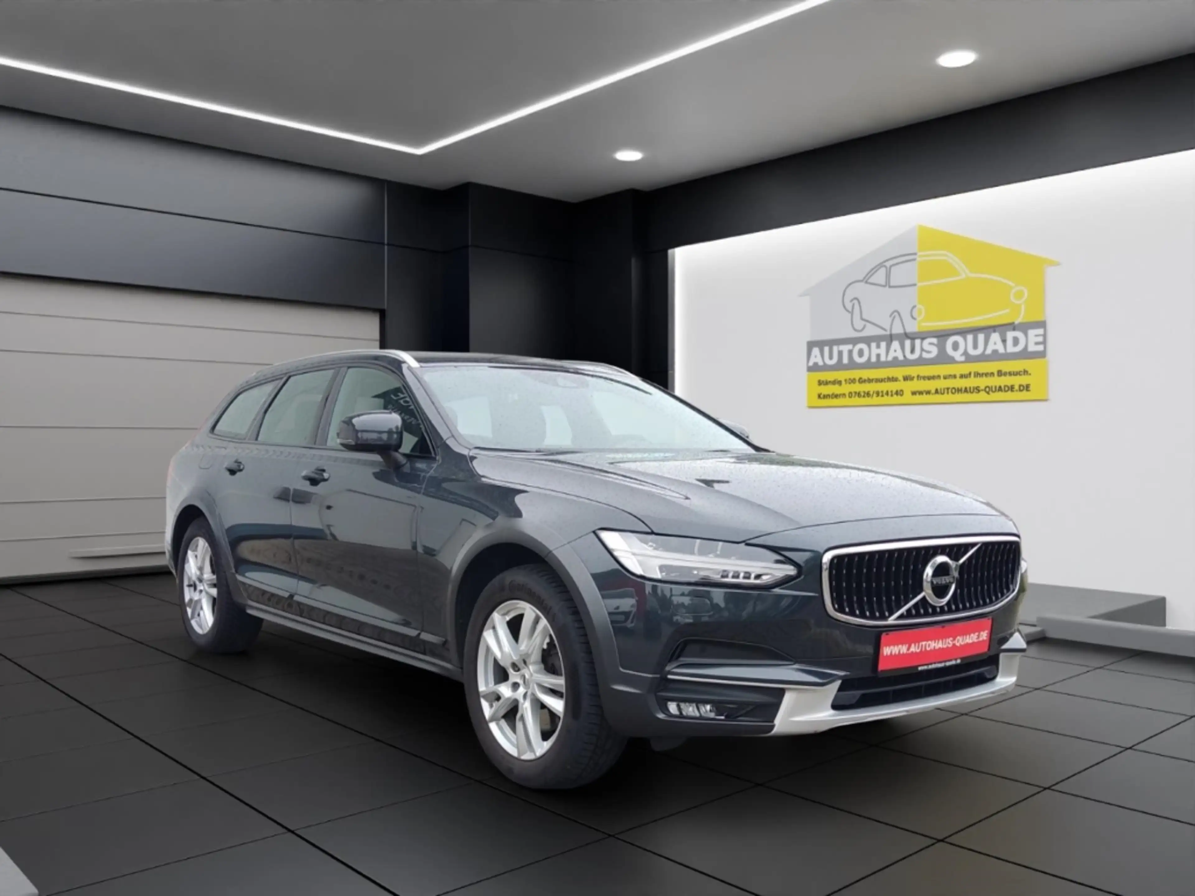 Volvo V90 Cross Country Cross Country AWD AHK schwenkbar Service-Neu AHK-a — photo 7