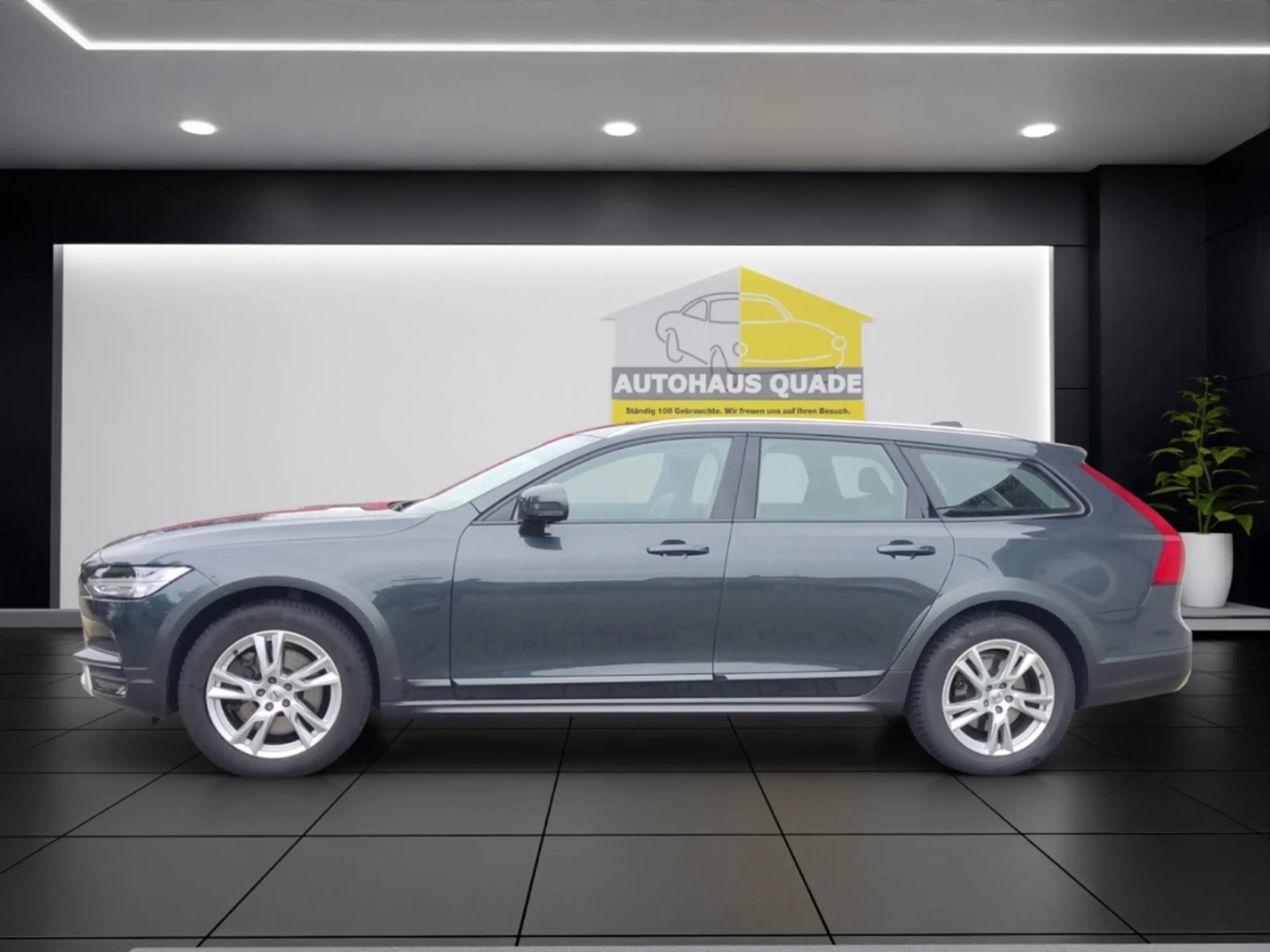 Volvo V90 Cross Country Cross Country AWD AHK schwenkbar Service-Neu AHK-a — photo 2