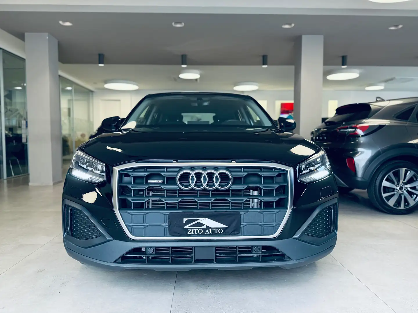 Audi Q2 35 2.0 tdi Business quattro s-tronic Nero - 2