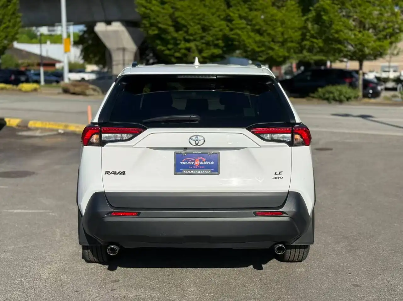 Toyota RAV 4 снимка Toyota RAV 4