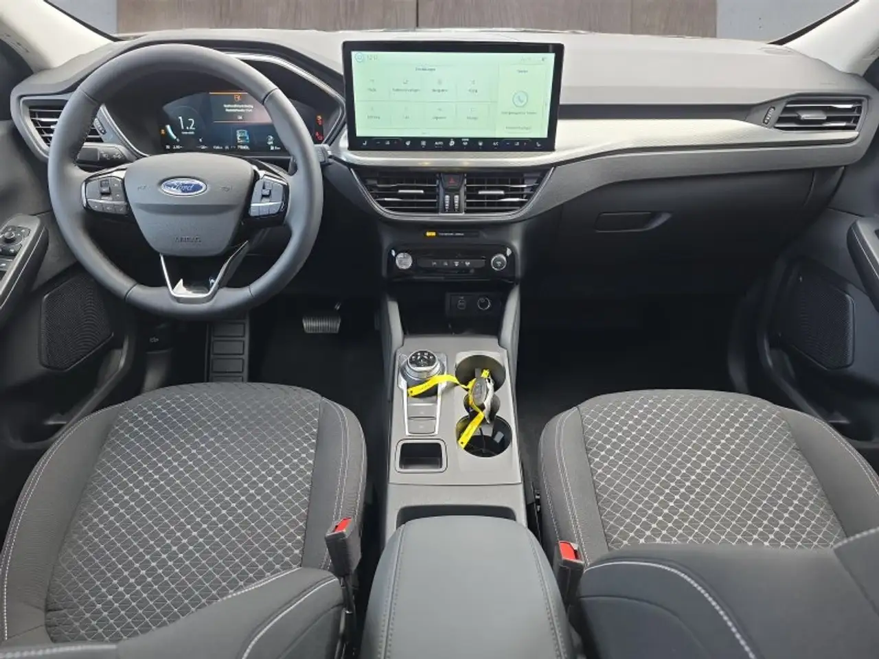 Ford Kuga 1,5 186PS Aut.5*J.Gar/LED/Navi/Winterp. ** 10