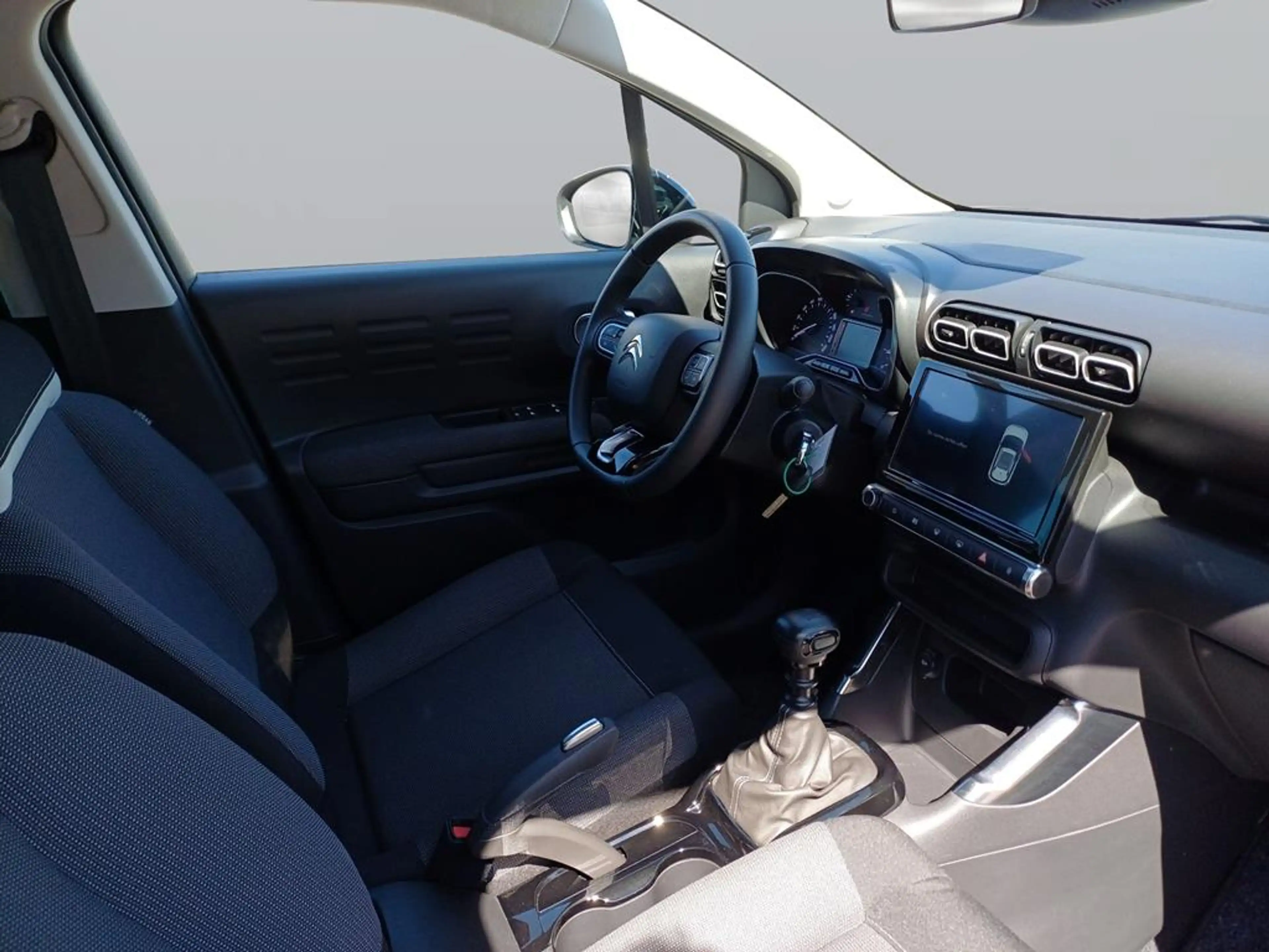 Citroen C3 Aircross PureTech 110 S&S Shine — photo 10