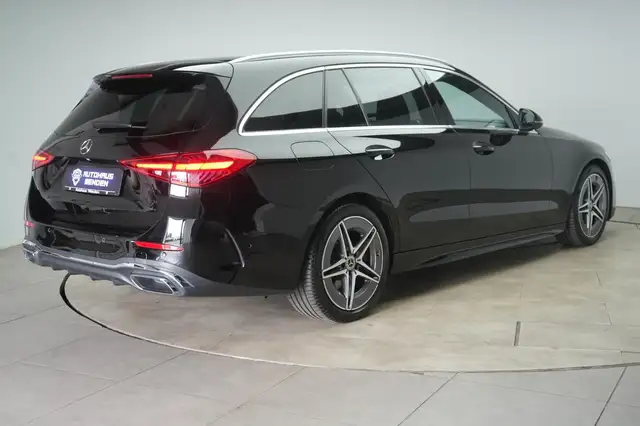 Mercedes-Benz C Class view 5