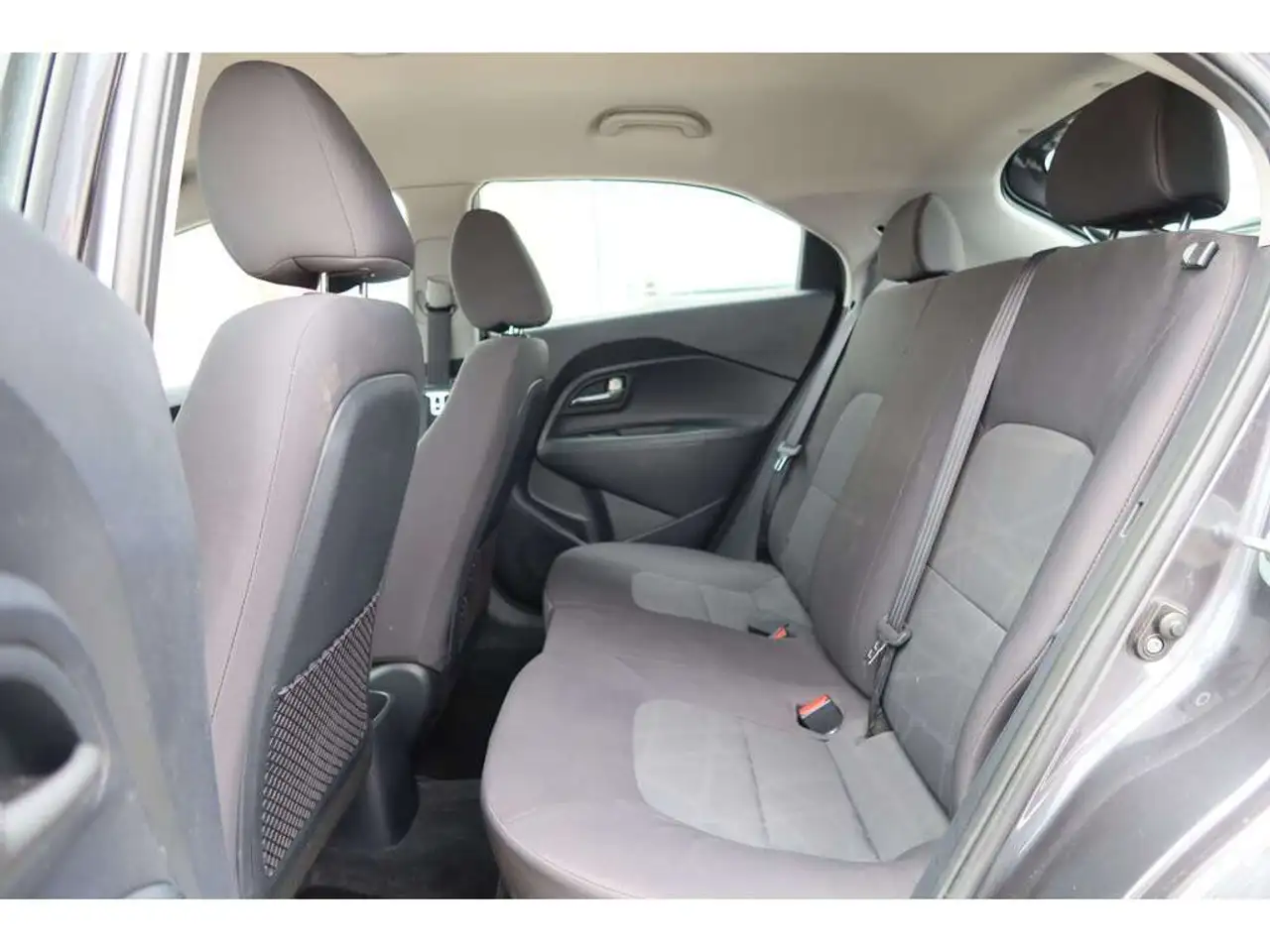 Kia Rio снимка Kia Rio