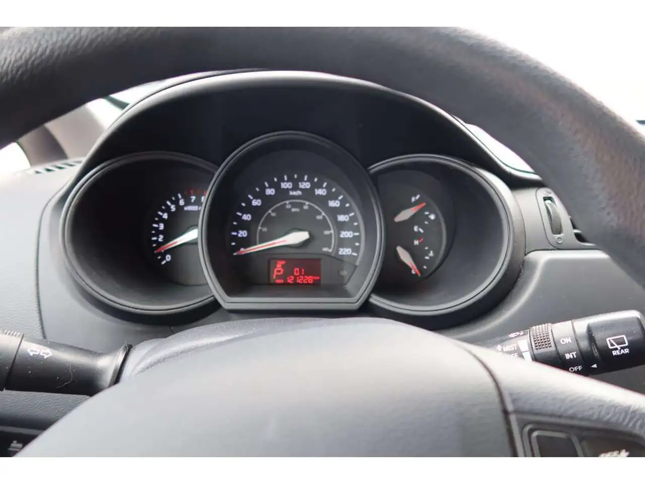 Kia Rio снимка Kia Rio