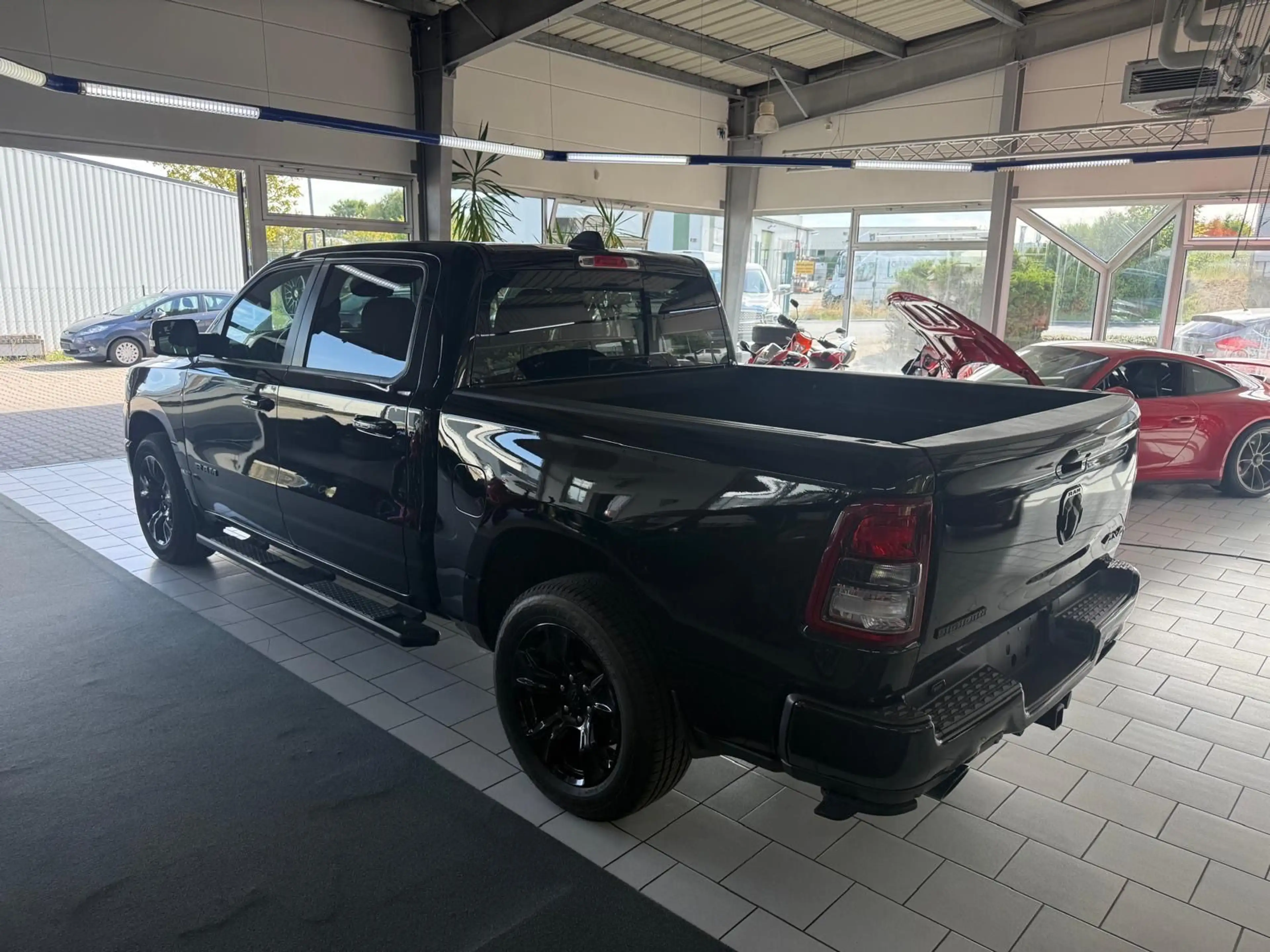 Dodge RAM 5,7 BIG HORN CREWCAB 4x4 GAS LPG 2020 — photo 10