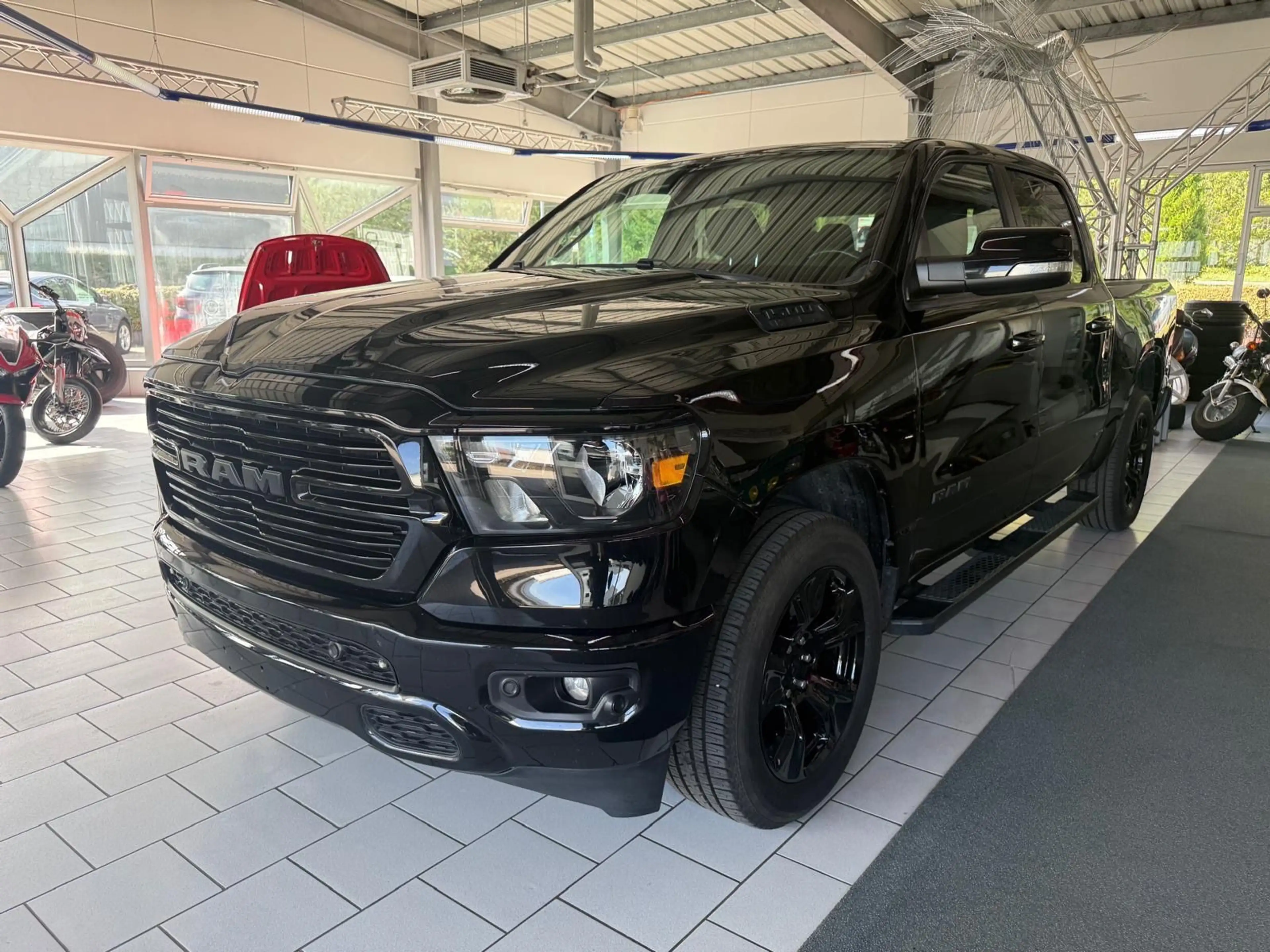 Dodge RAM 5,7 BIG HORN CREWCAB 4x4 GAS LPG 2020 — photo 5