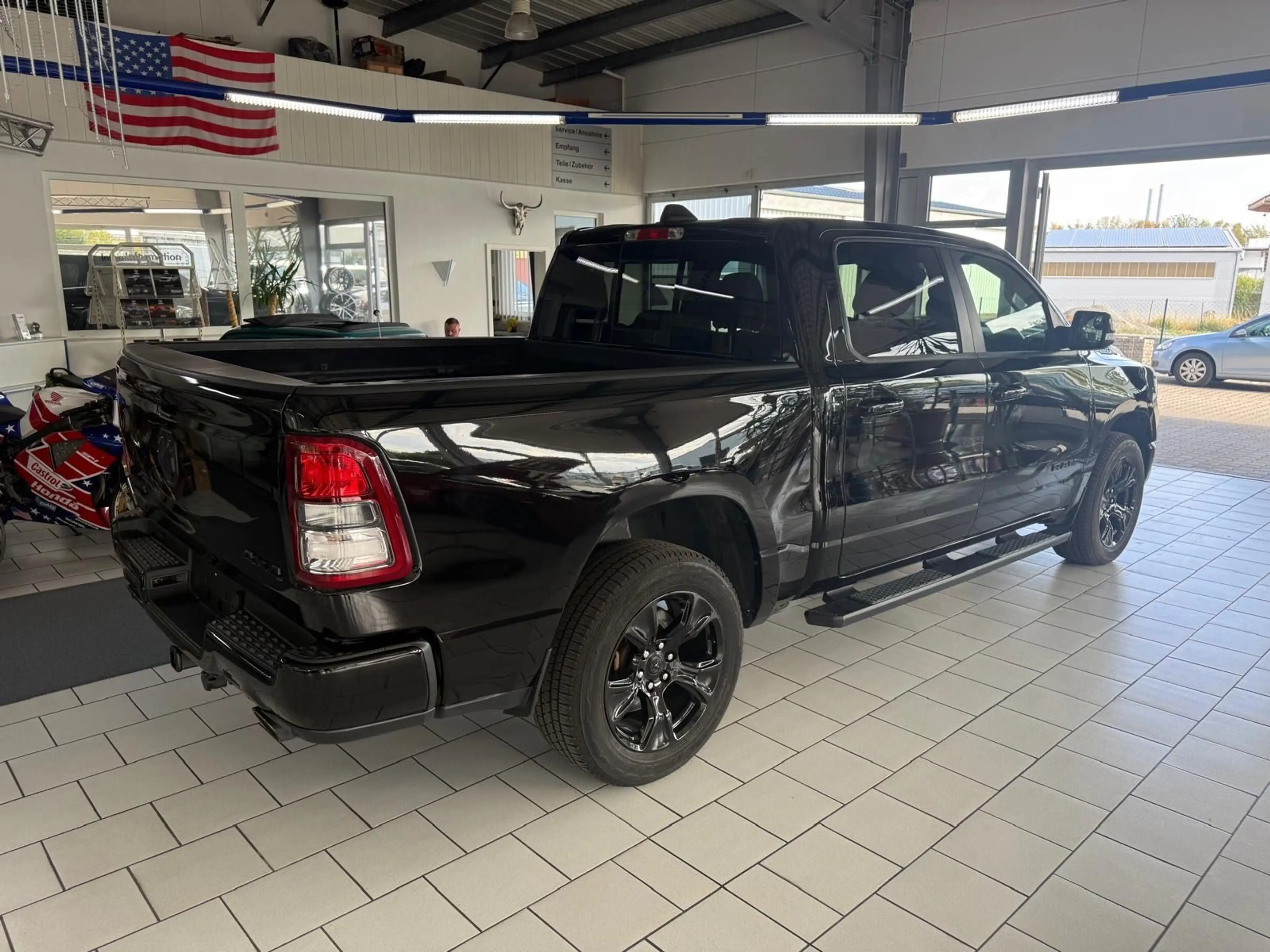 Dodge RAM 5,7 BIG HORN CREWCAB 4x4 GAS LPG 2020 — photo 8