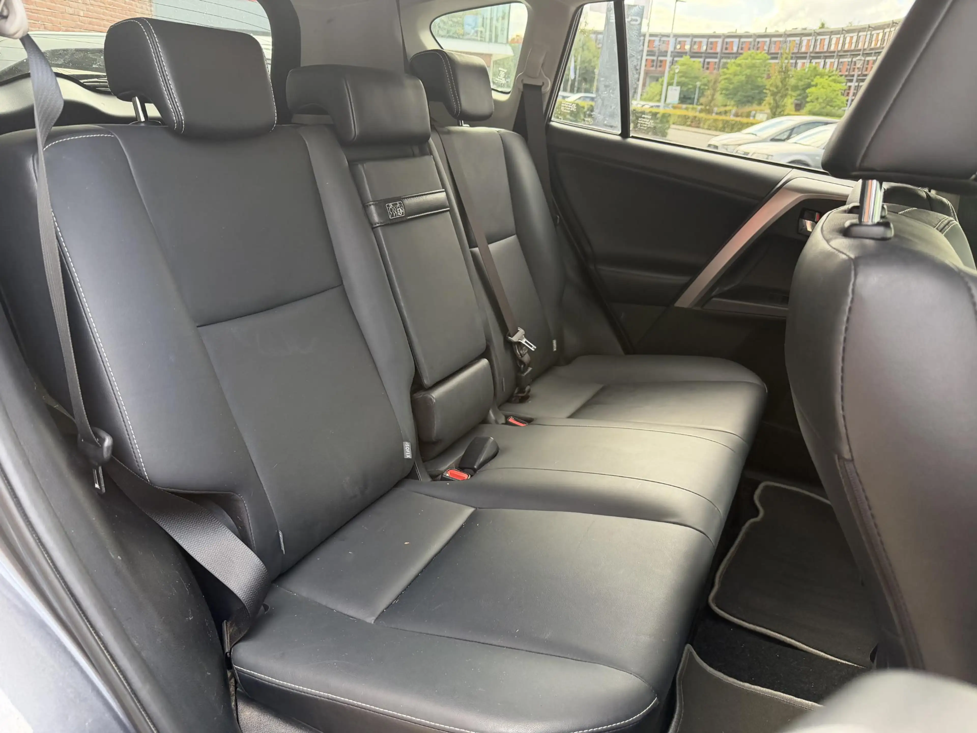 Toyota RAV 4 2.5 Hybrid Executive Business AWD 1650 TREKGEWICHT — photo 8