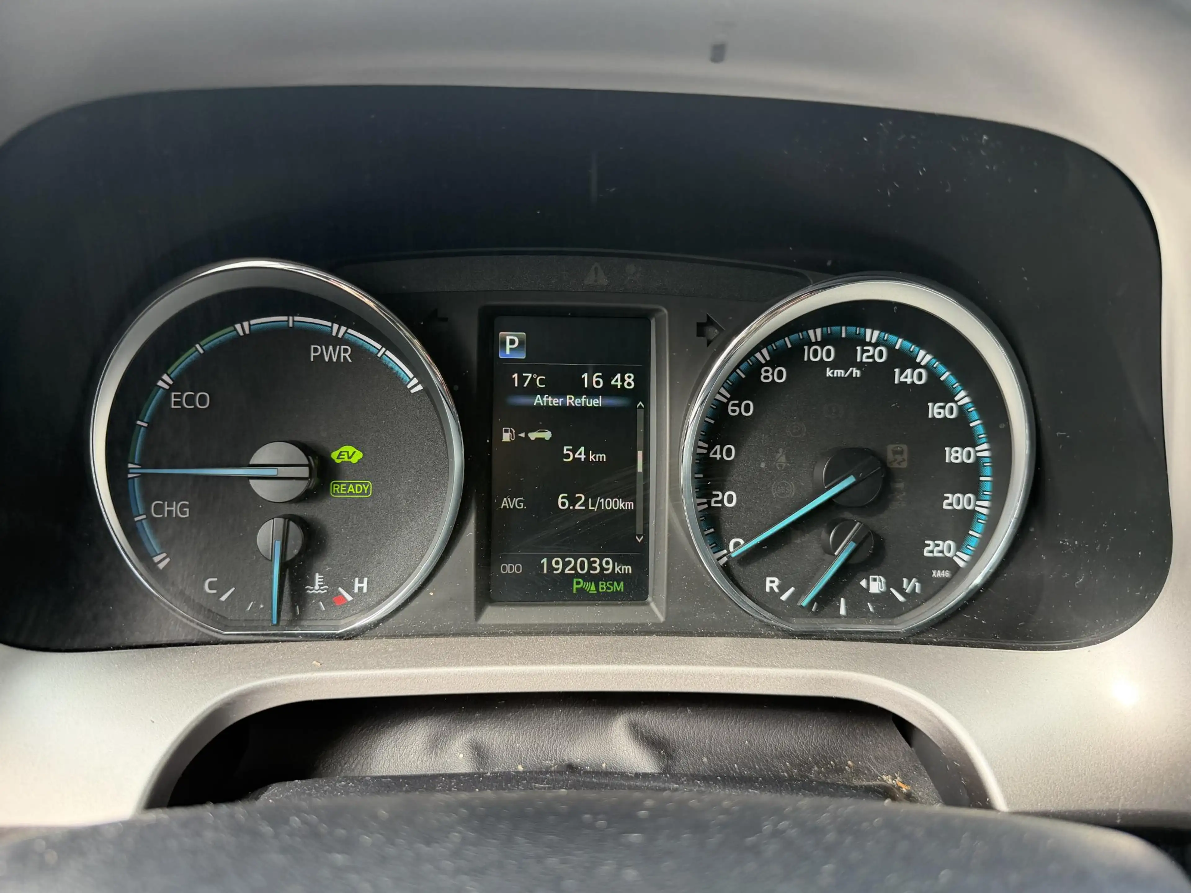 Toyota RAV 4 2.5 Hybrid Executive Business AWD 1650 TREKGEWICHT — photo 17