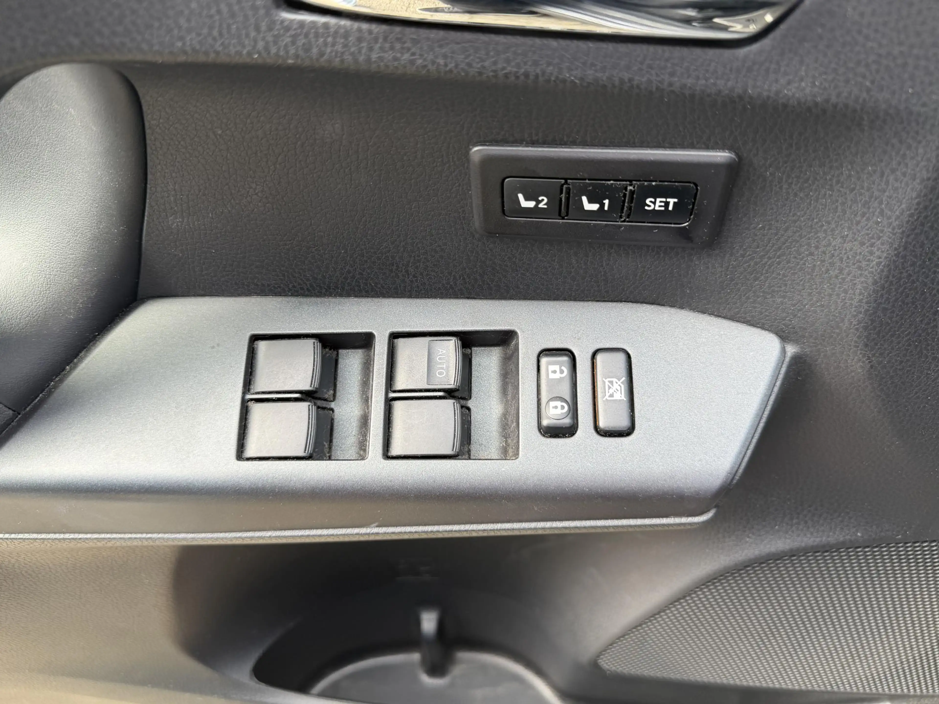 Toyota RAV 4 2.5 Hybrid Executive Business AWD 1650 TREKGEWICHT — photo 11