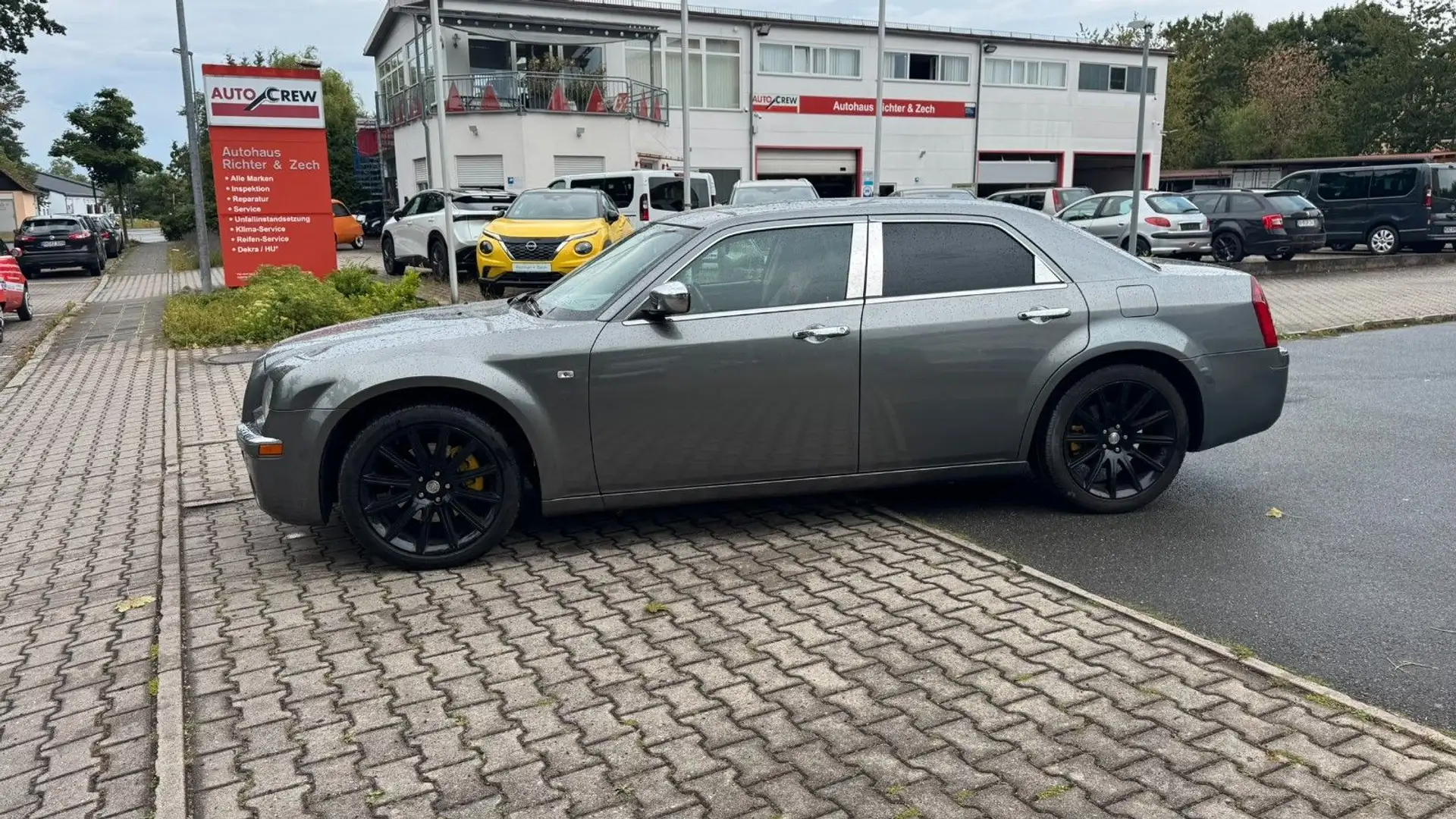 Chrysler 300C 3.0 CRD Grau - 2