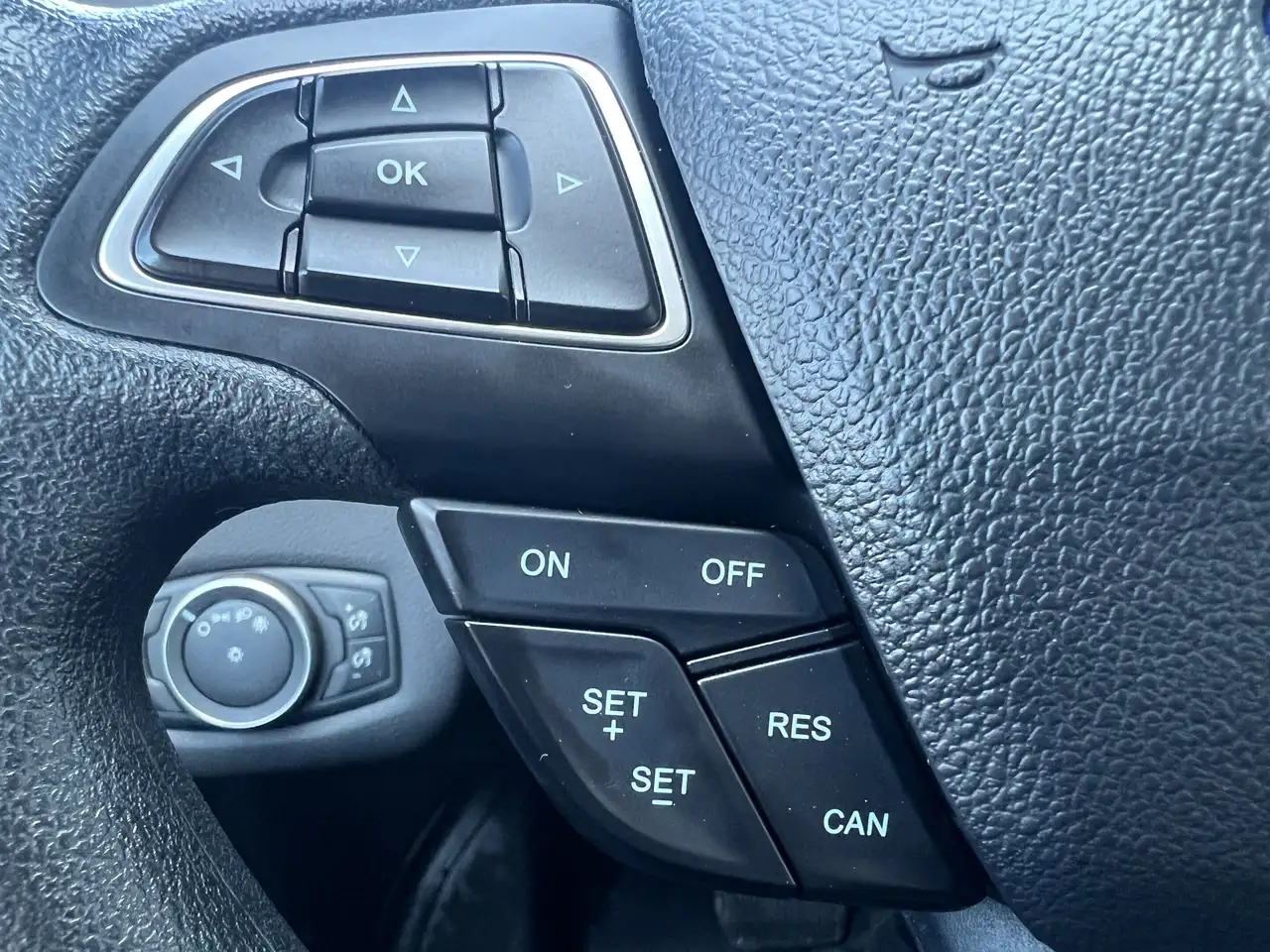 Ford Escape photo Ford Escape
