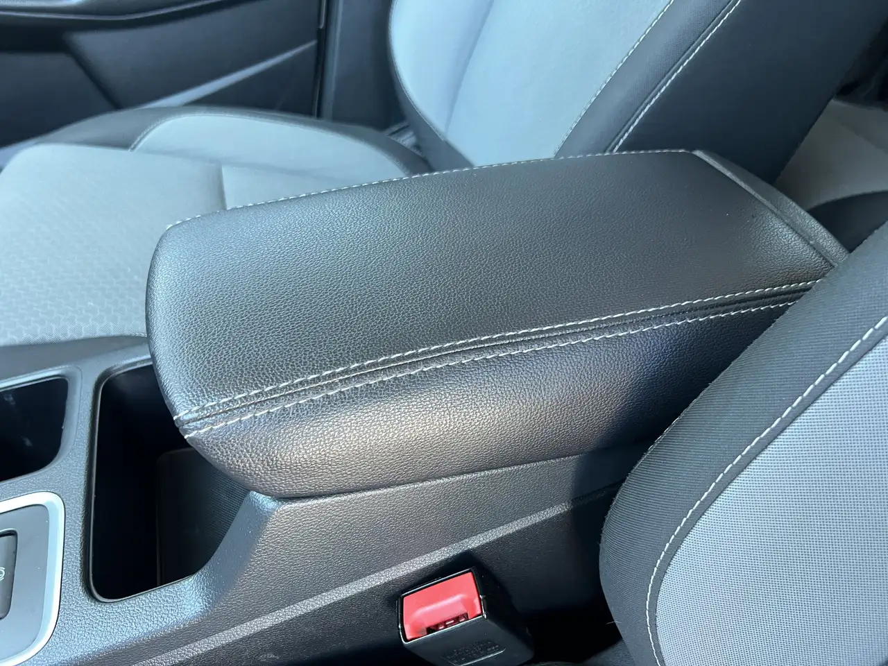Ford Escape photo Ford Escape